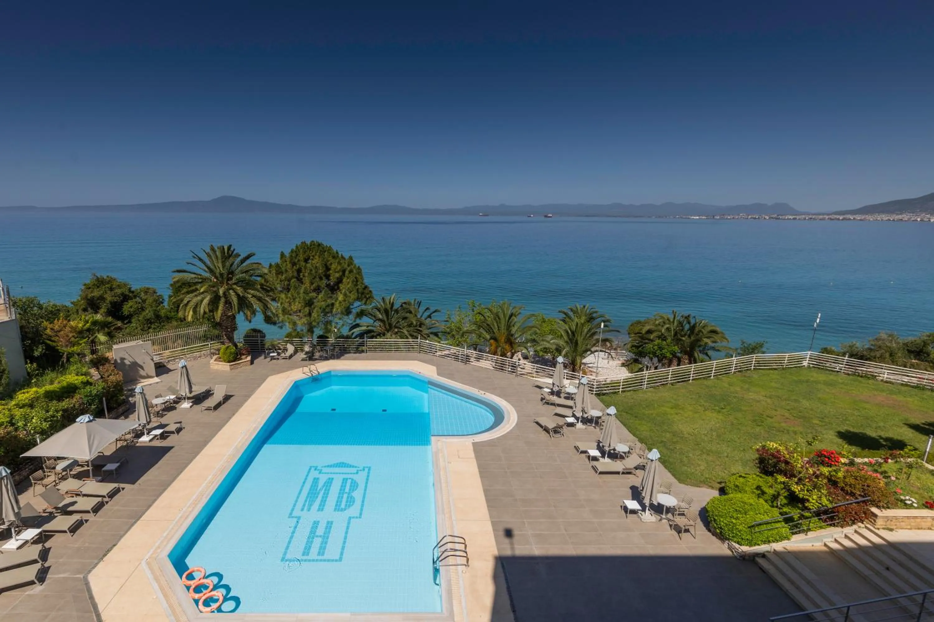 Natural landscape in Messinian Bay