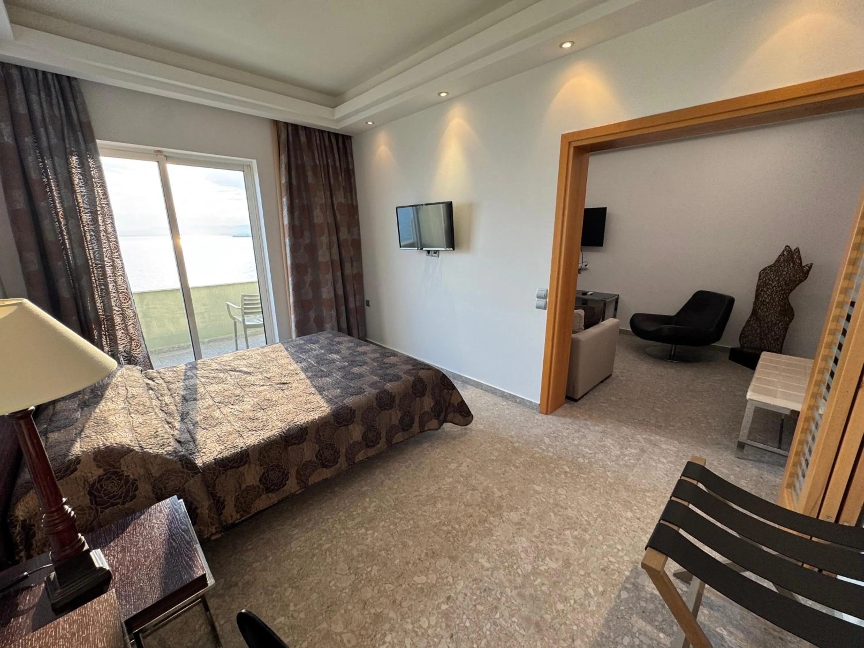 Bed in Messinian Bay