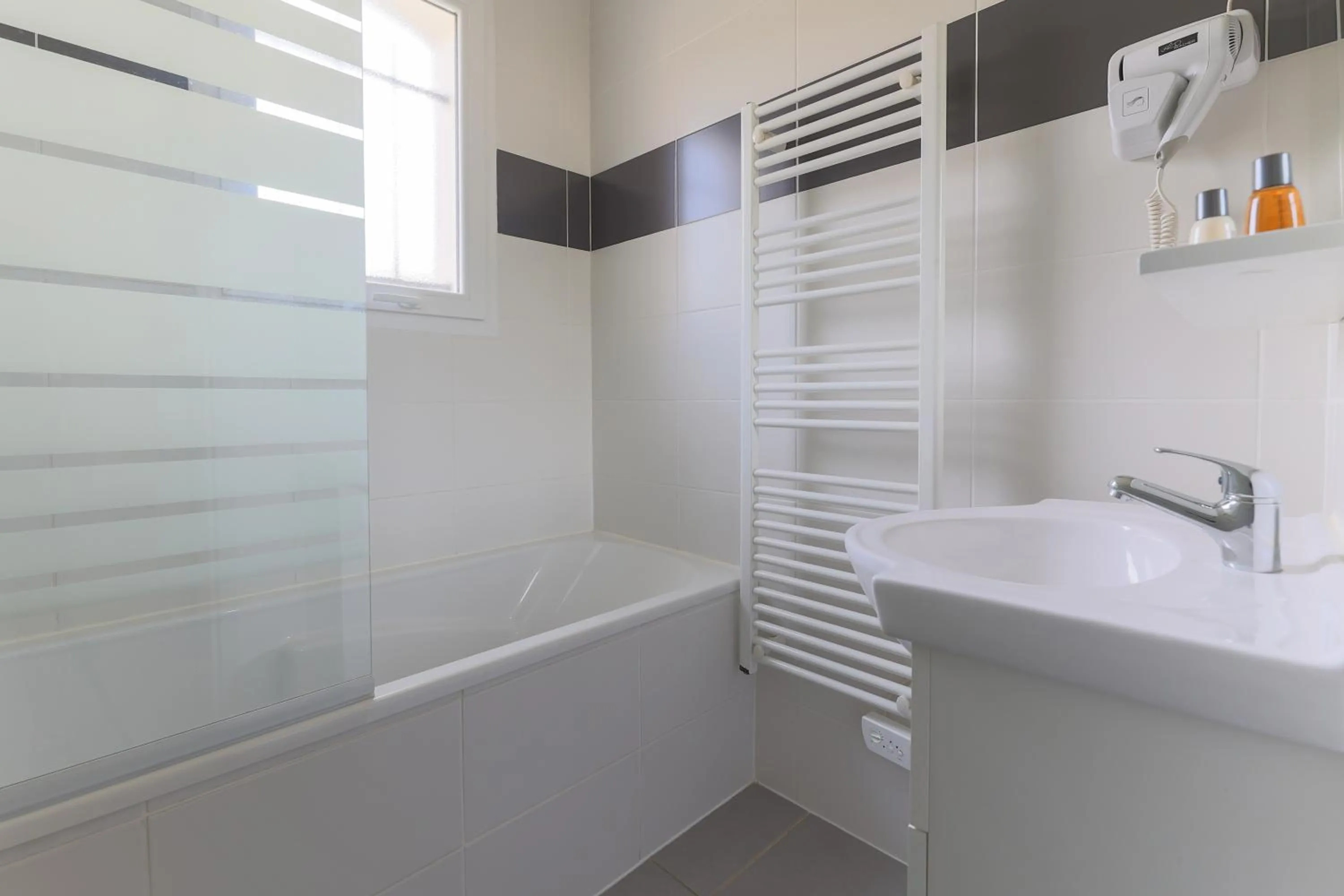 Bathroom in Park & Suites Village Gorges de l'Hérault-Cévennes