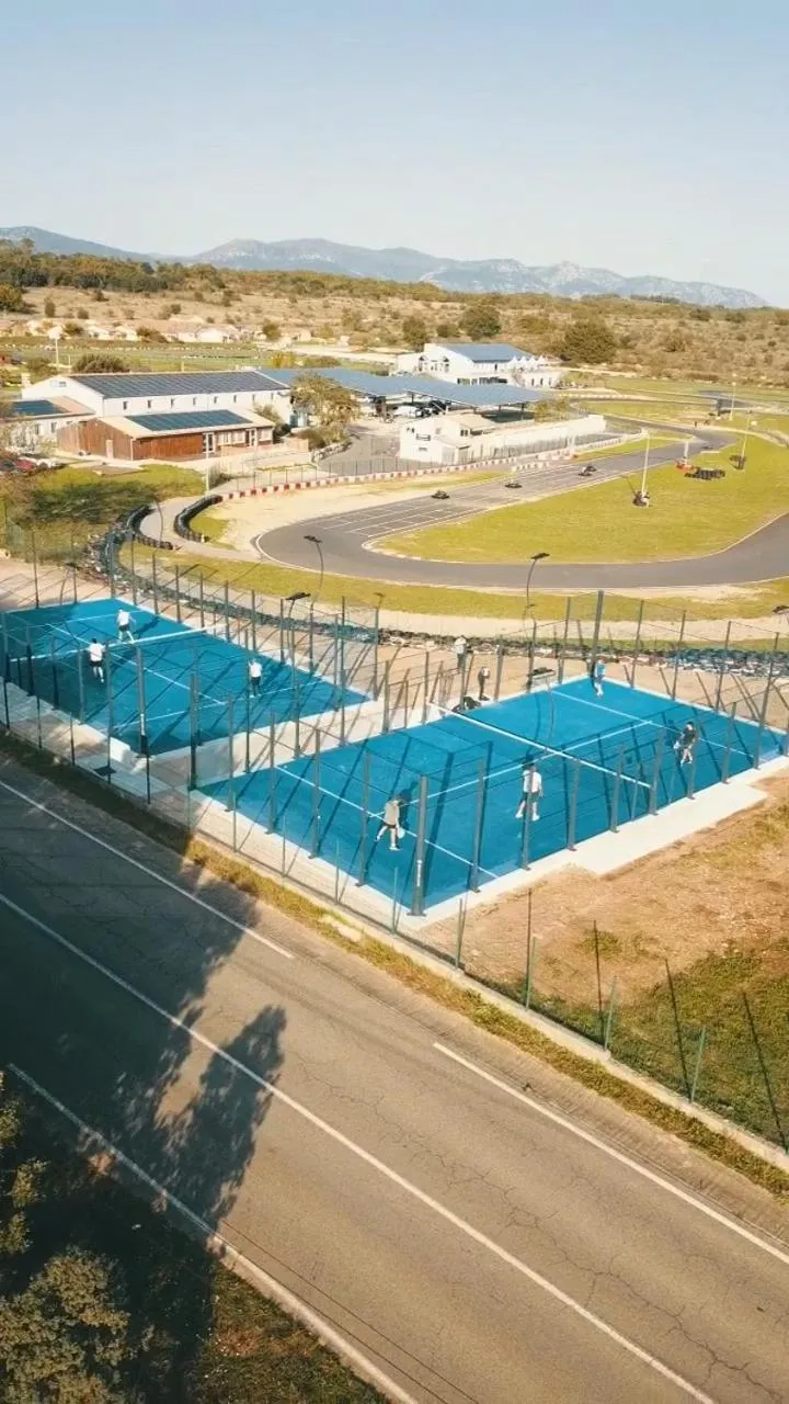 Tennis court in Park & Suites Village Gorges de l'Hérault-Cévennes