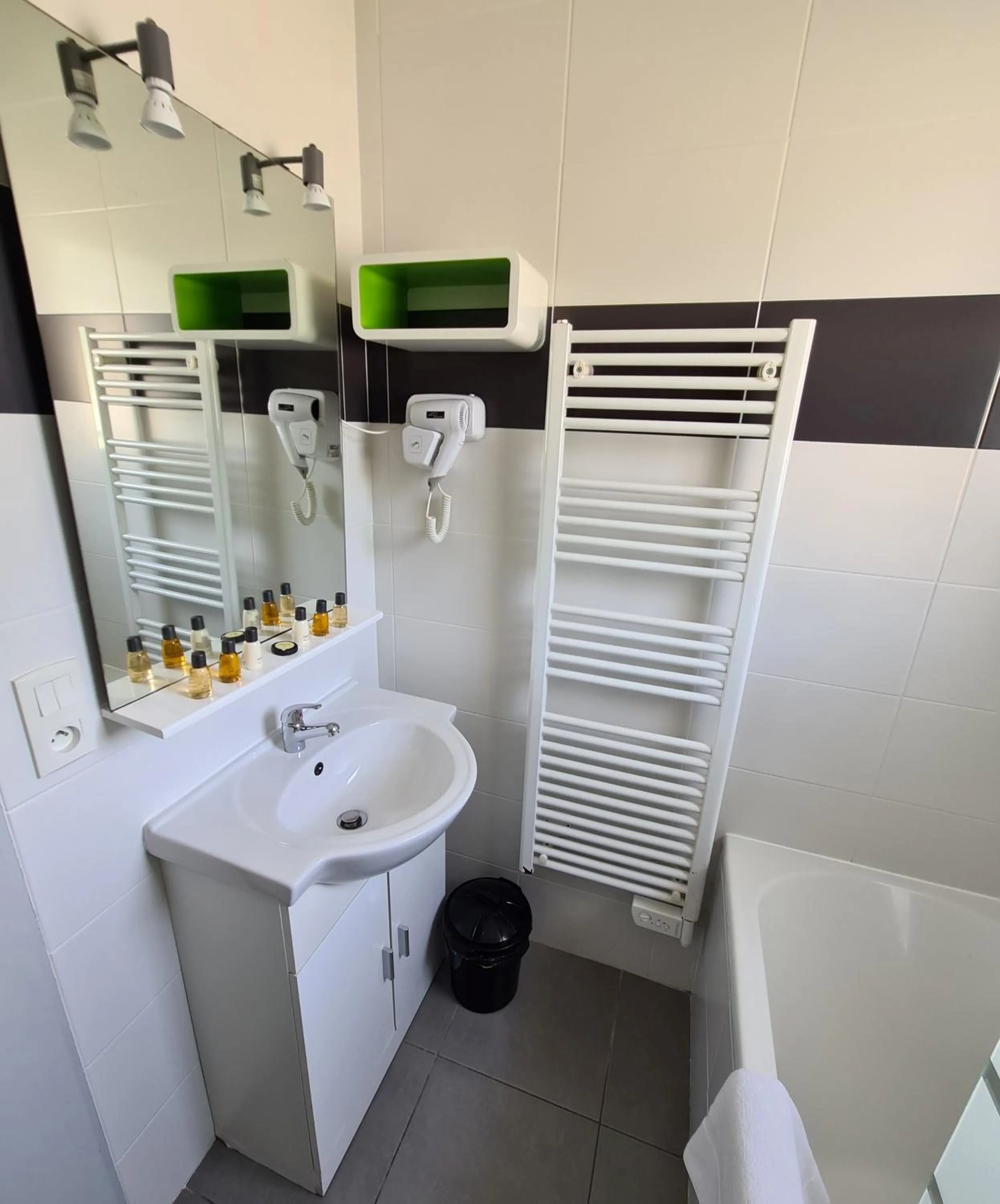 Bathroom in Park & Suites Village Gorges de l'Hérault-Cévennes