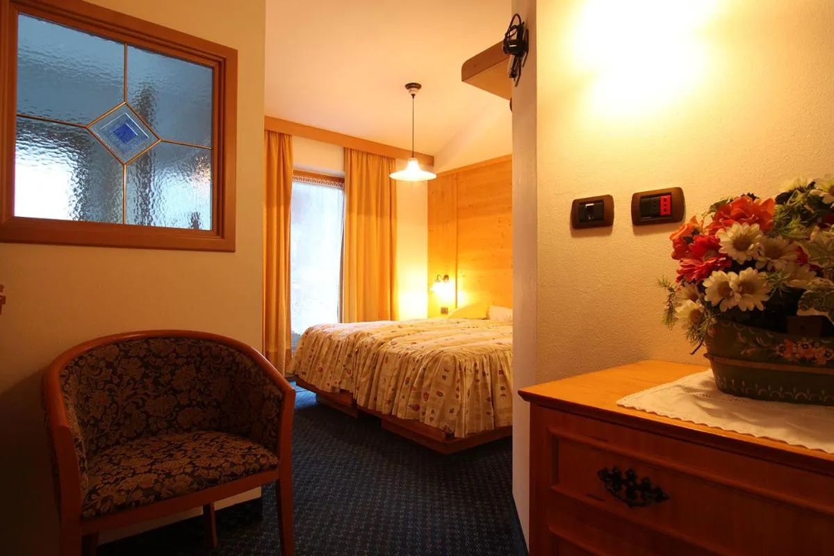 Bed in Hotel Al Lago