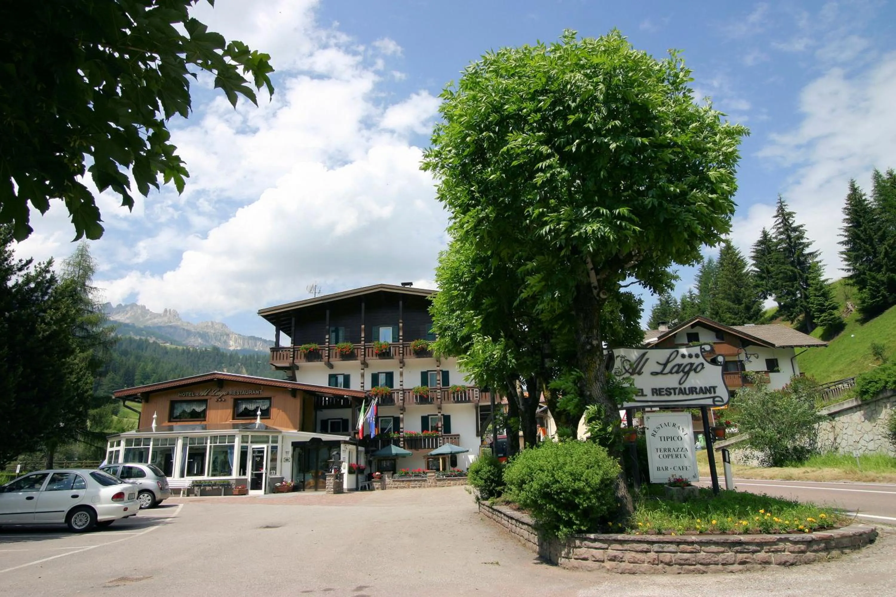 Facade/entrance in Hotel Al Lago