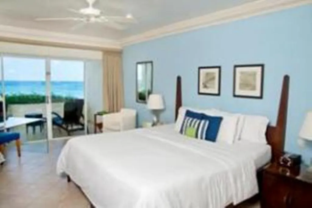 Photo of the whole room, Bed in Mango Bay All Inclusive