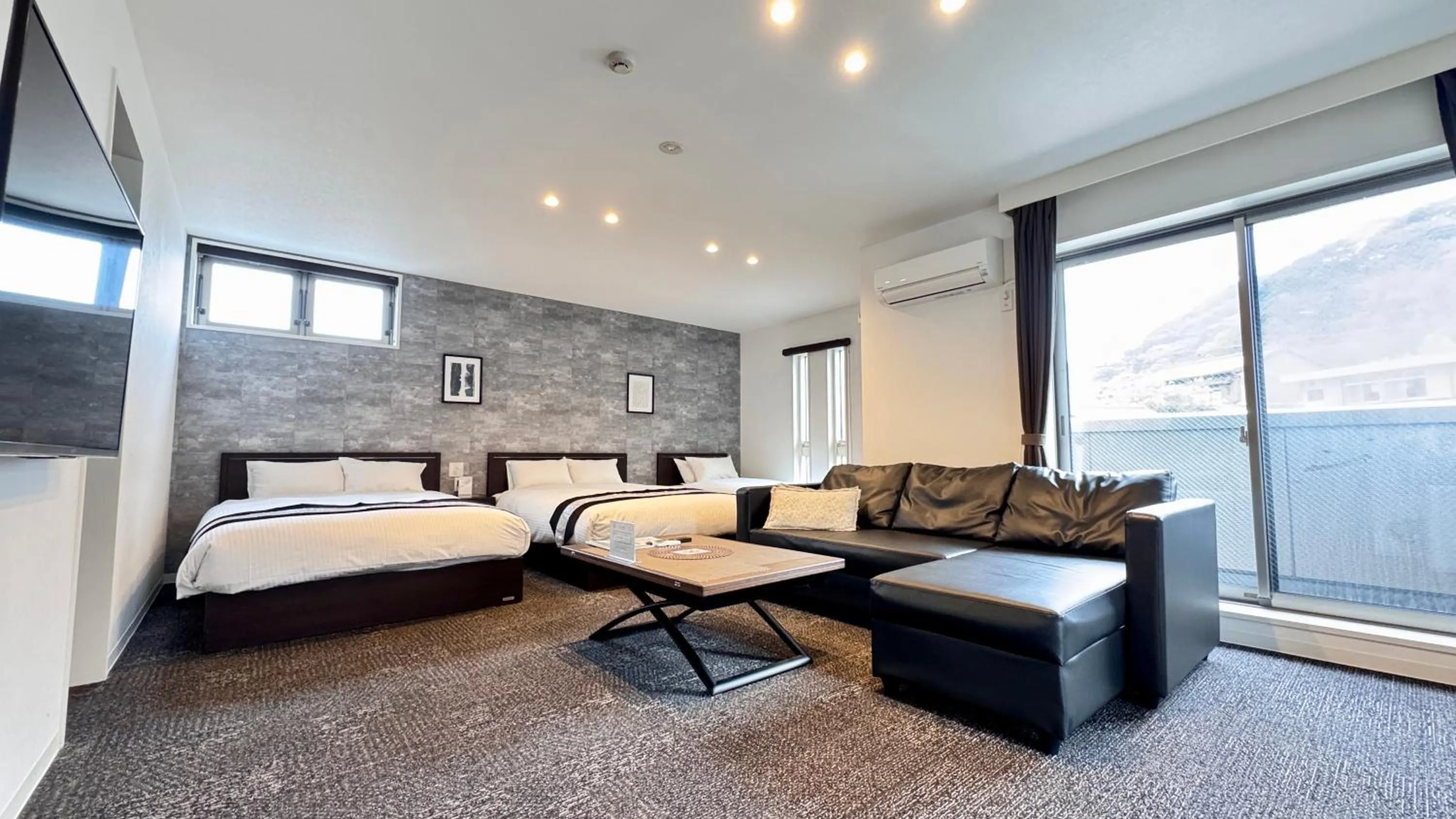 Bed in FUKUOKA MOJIKO STAY x 完全非対面セルフチェックイン 門司港駅徒歩5分