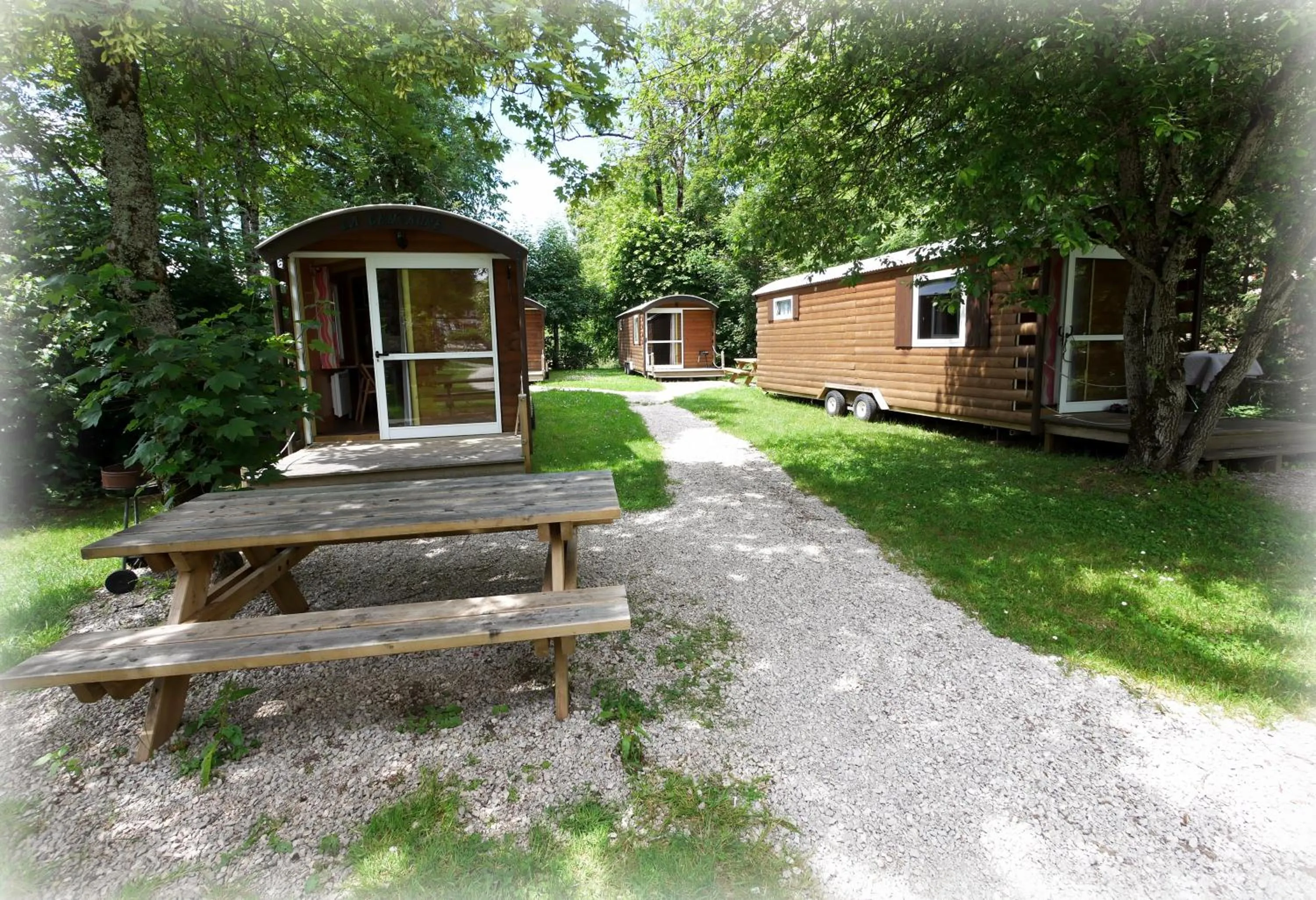 Patio in Auberge de la Rivière