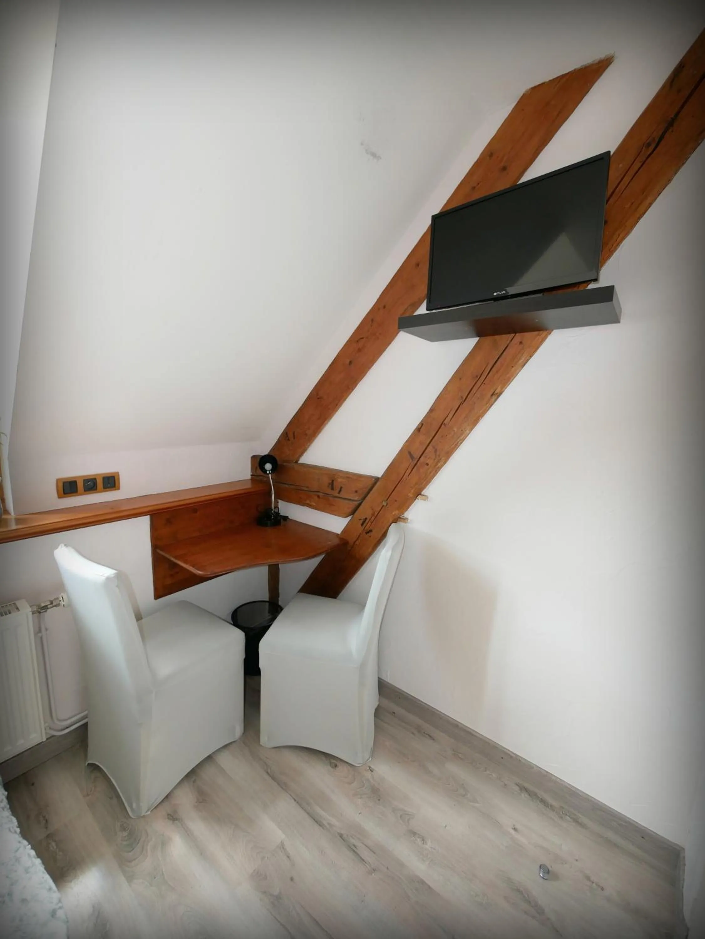 Seating area in Auberge de la Rivière