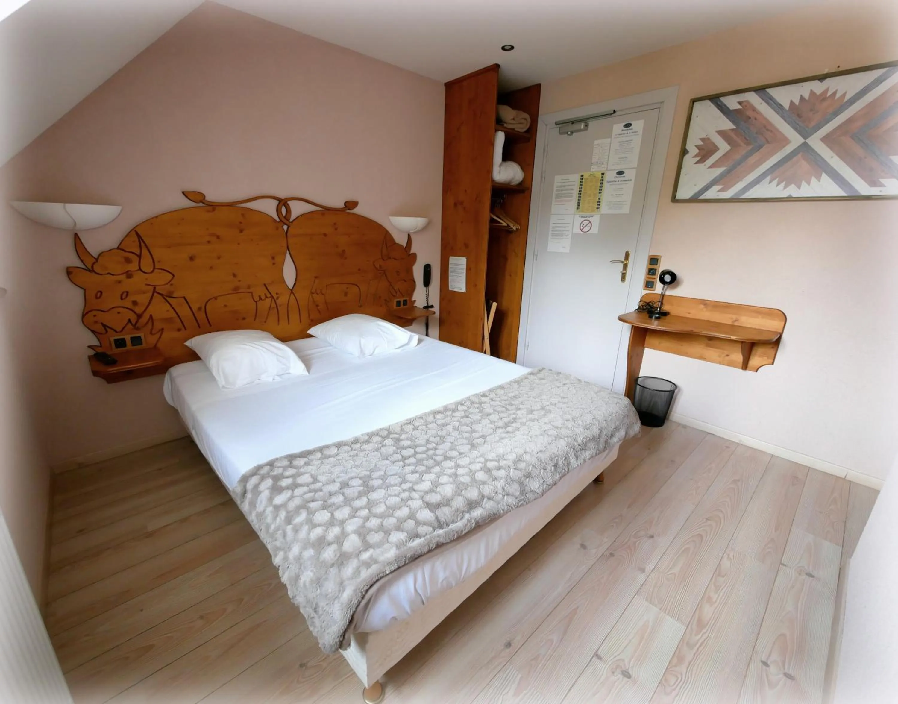 Bed in Auberge de la Rivière