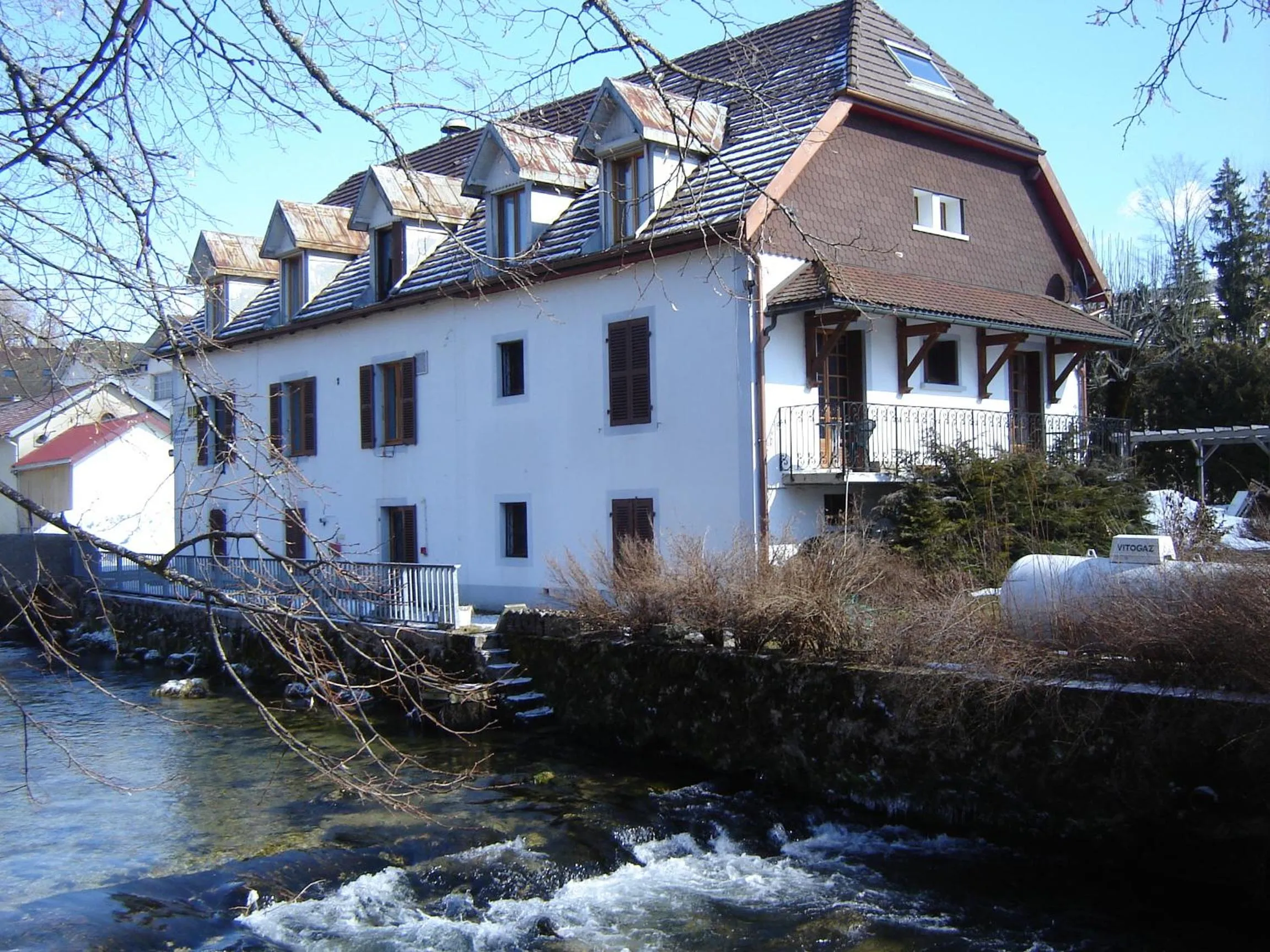 Facade/entrance in Auberge de la Rivière