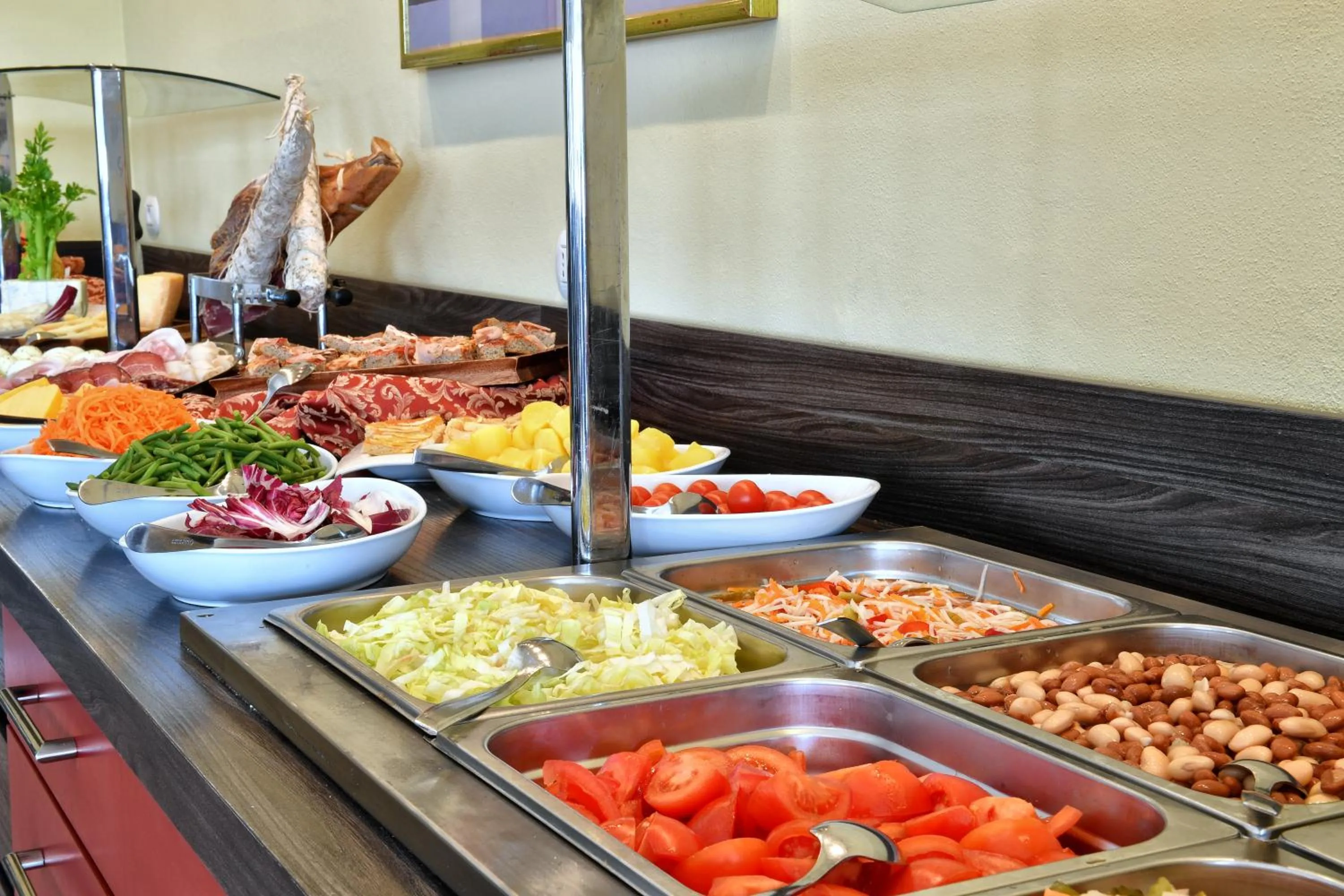 Food and drinks in Hotel Motel Europa