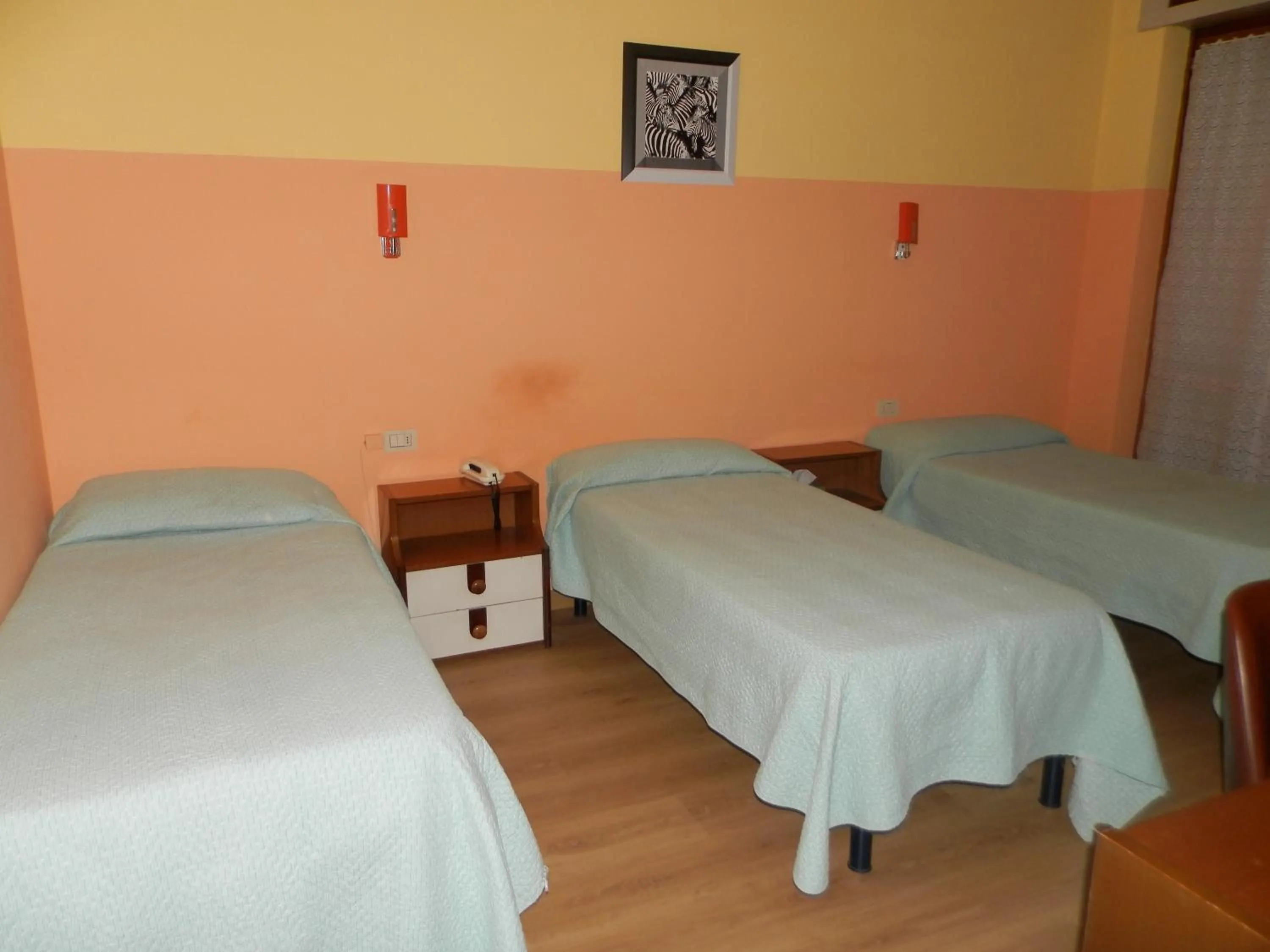 Bed in Hotel Motel Europa