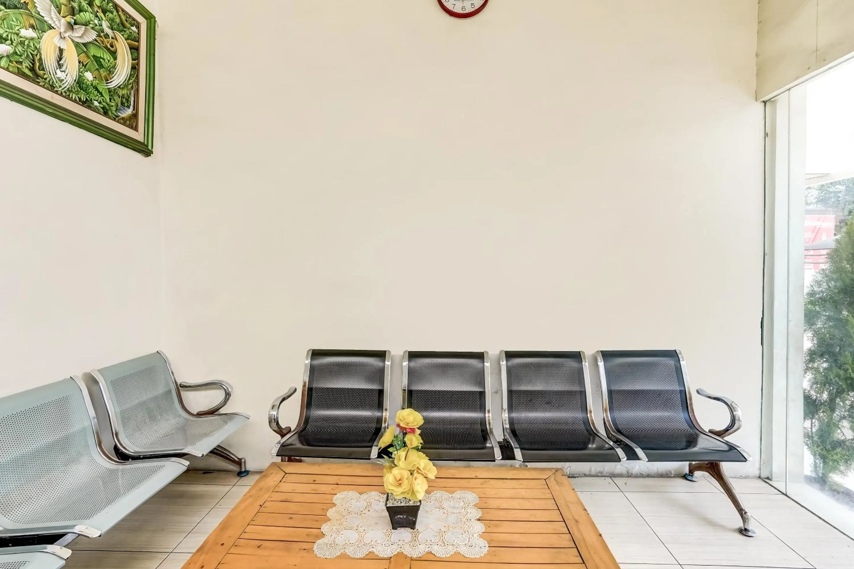 Lobby or reception in OYO 91361 Benlin D'kost Syariah