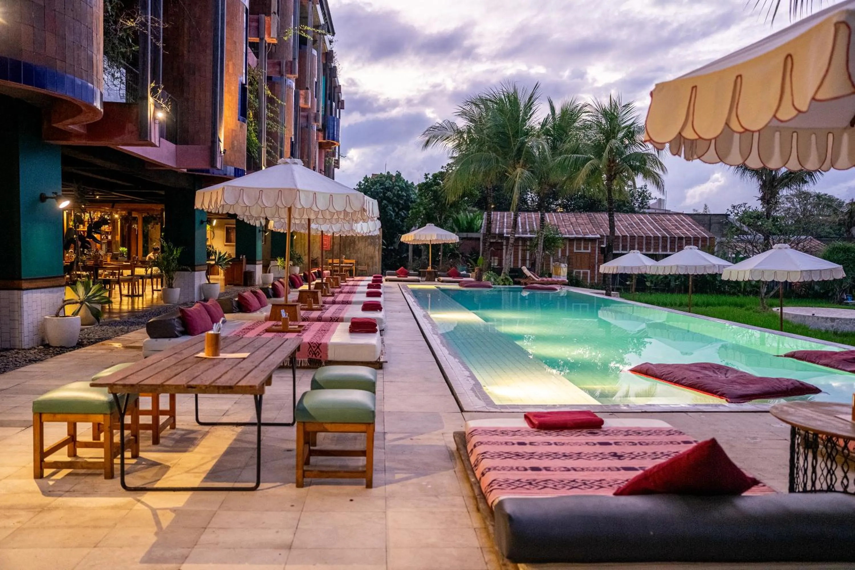 Restaurant/places to eat in Shore Amora Canggu