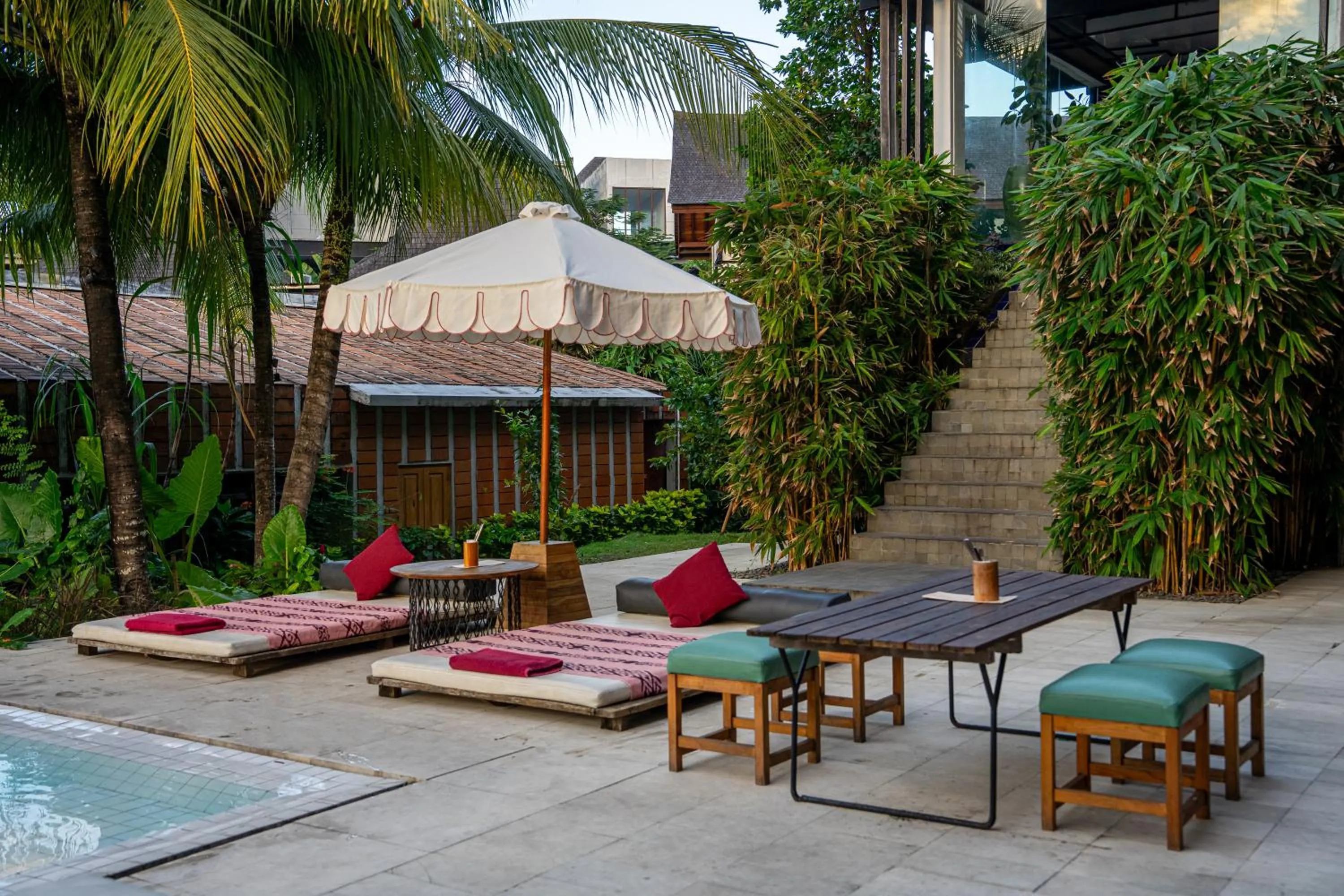 Restaurant/places to eat in Shore Amora Canggu