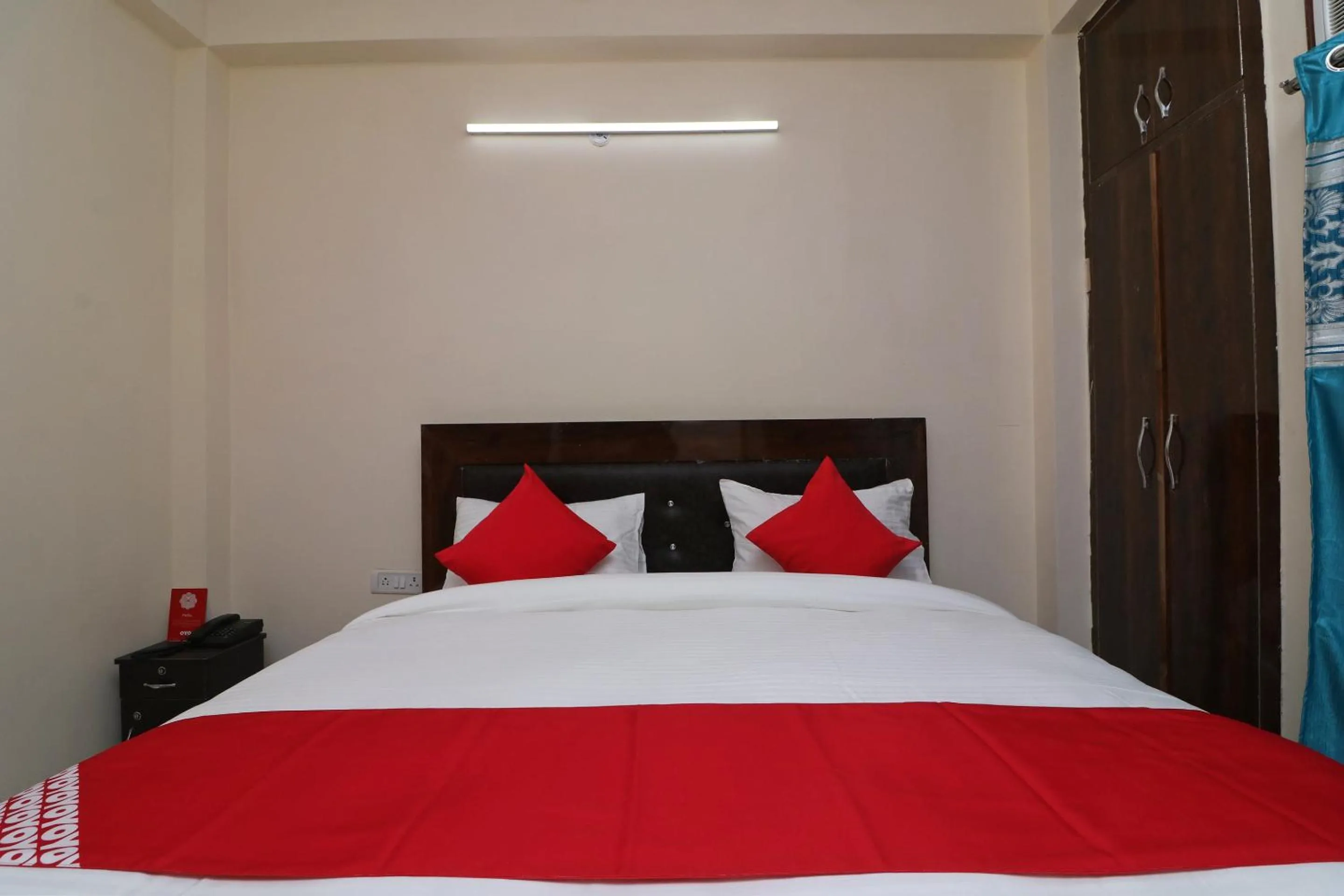 Bedroom, Bed in Hotel O Karan stay