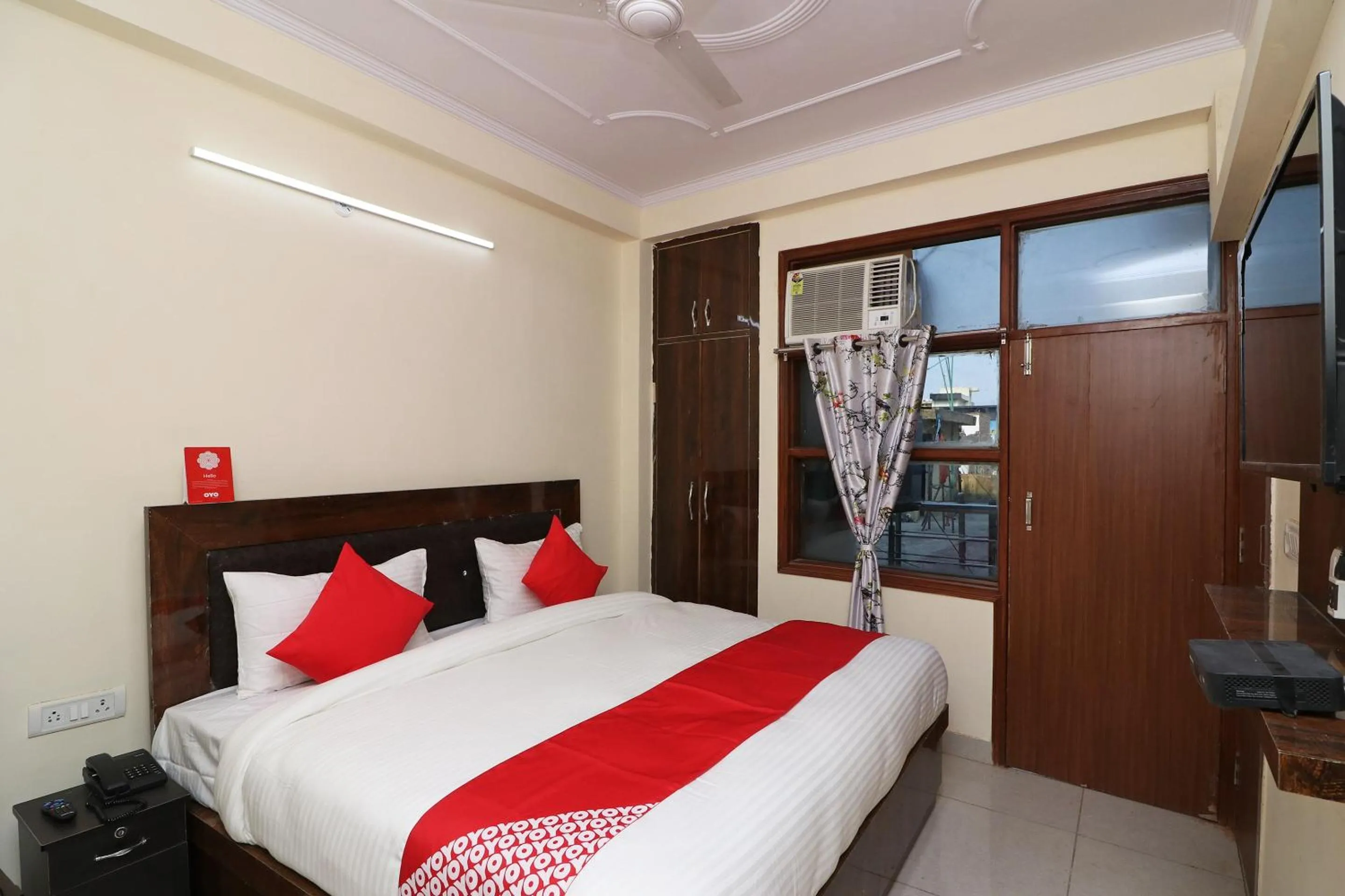 Bedroom, Bed in Hotel O Karan stay