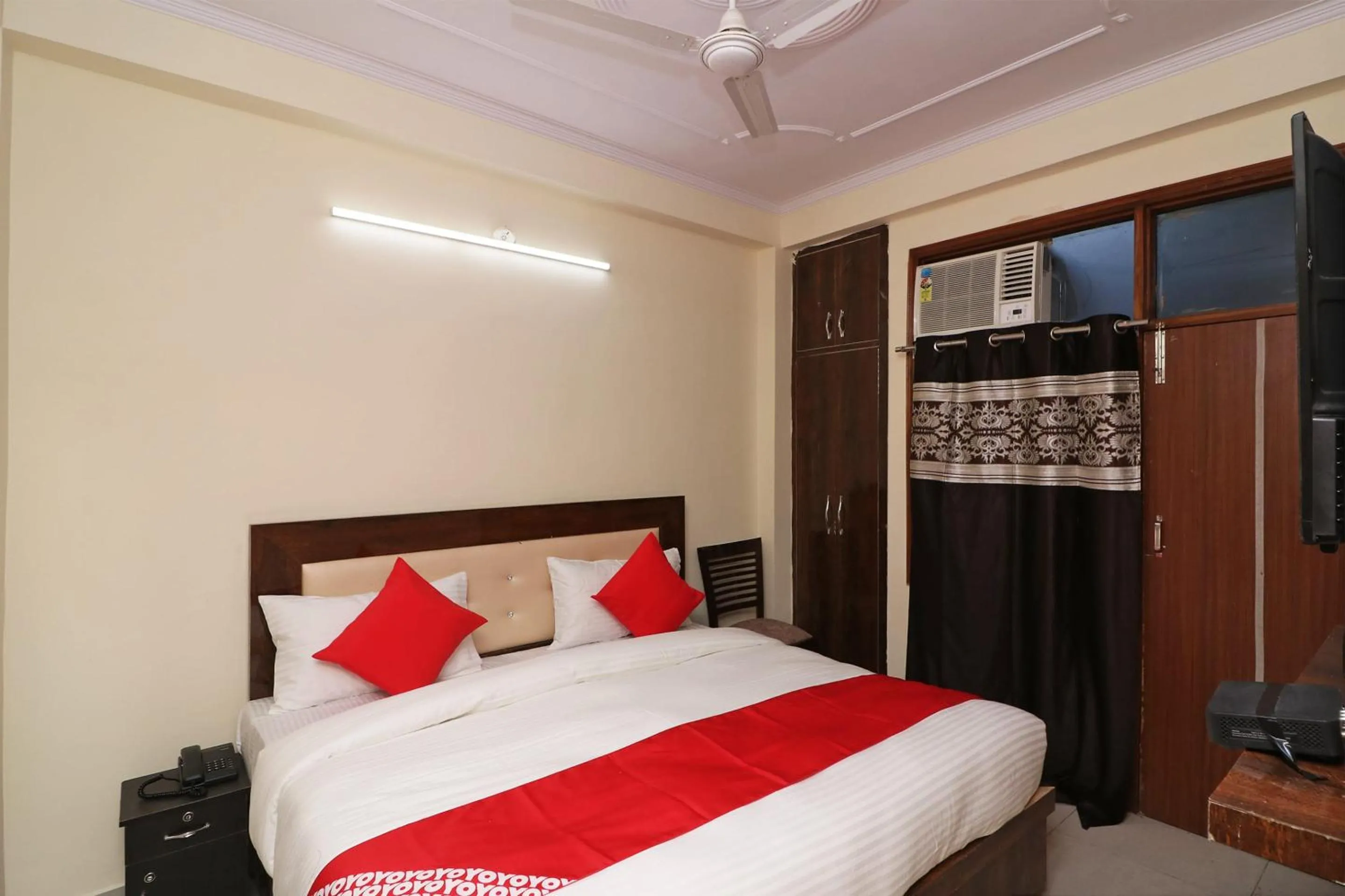 Bedroom, Bed in Hotel O Karan stay