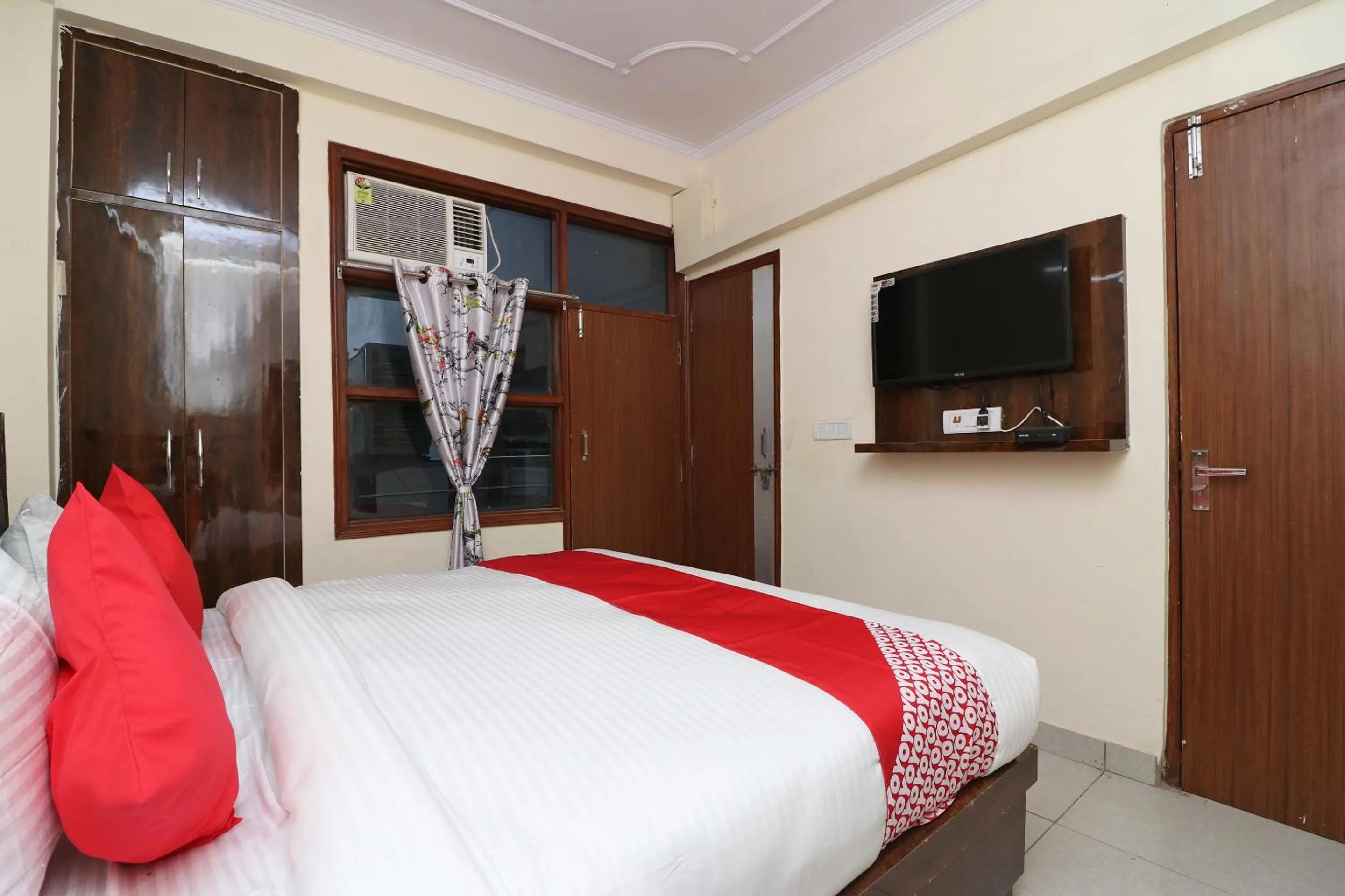 Bedroom, Bed in Hotel O Karan stay