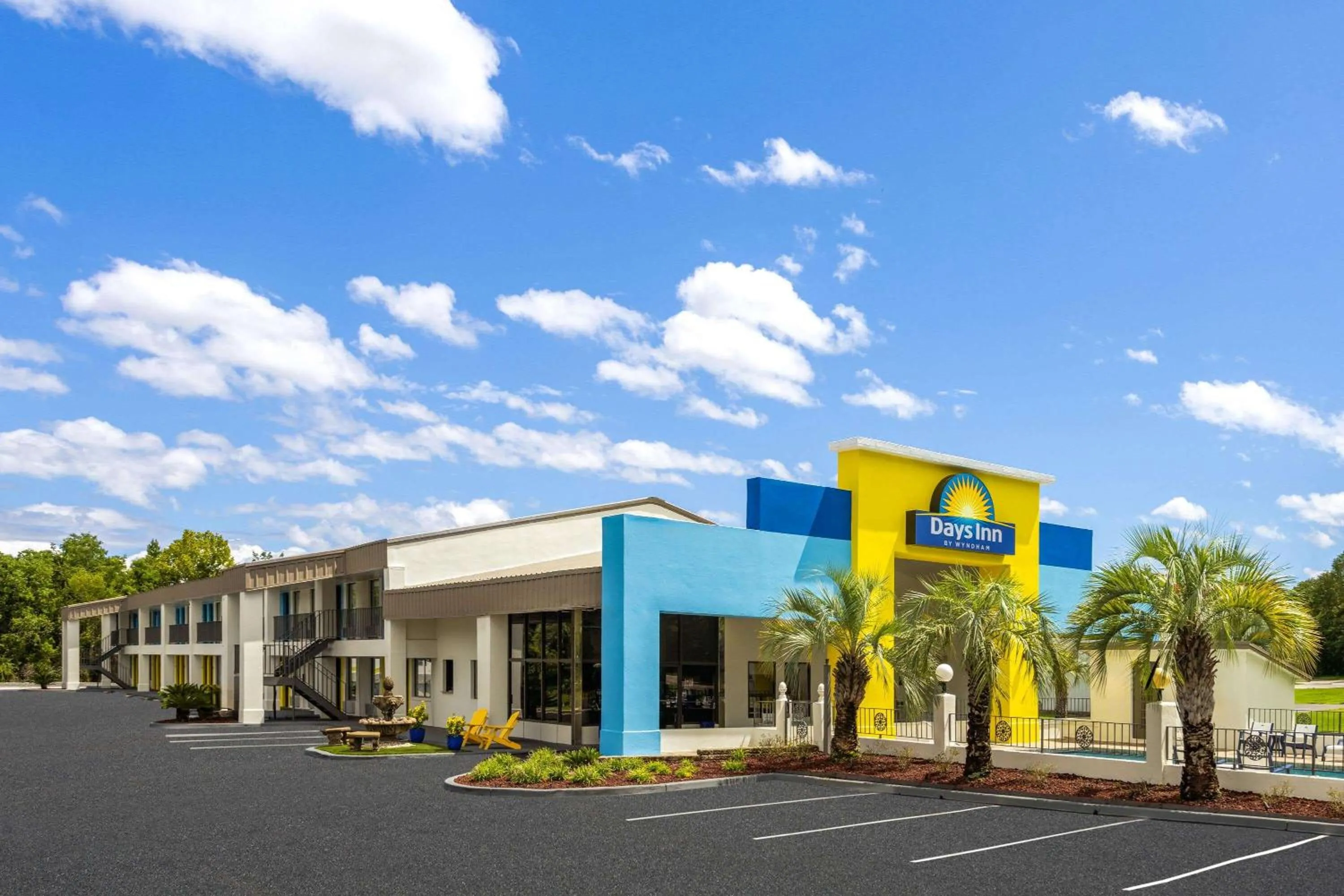 Property building in Days Inn by Wyndham Ladson Summerville Charleston