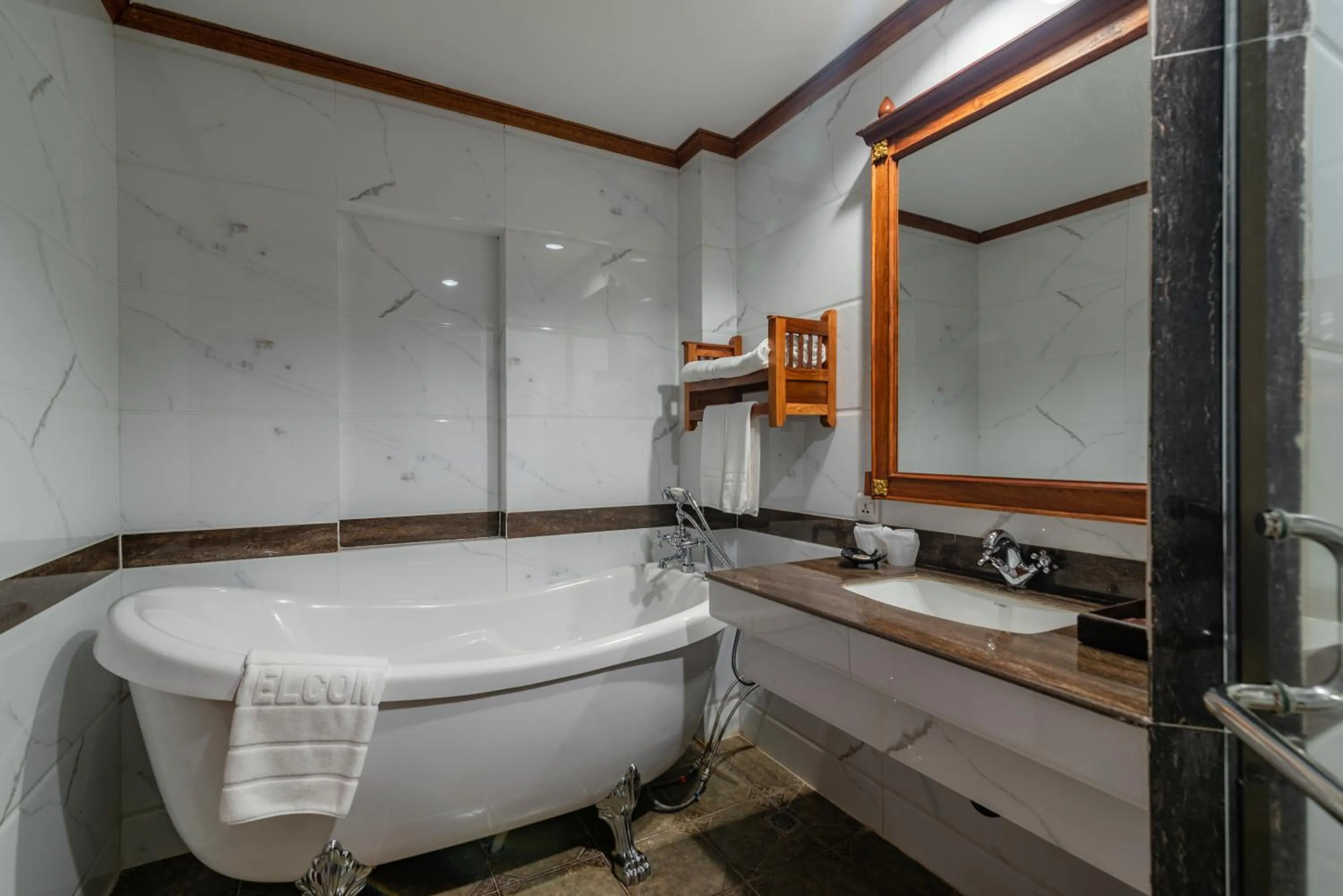 Bathroom in Empress Residence Resort and Spa