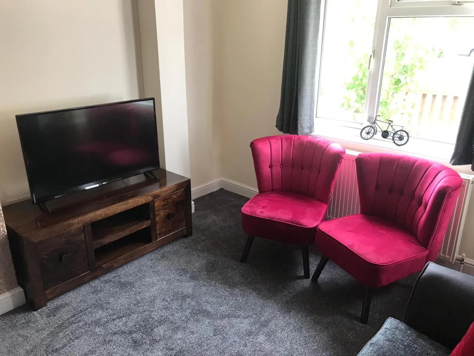 Living room in The Avenues
