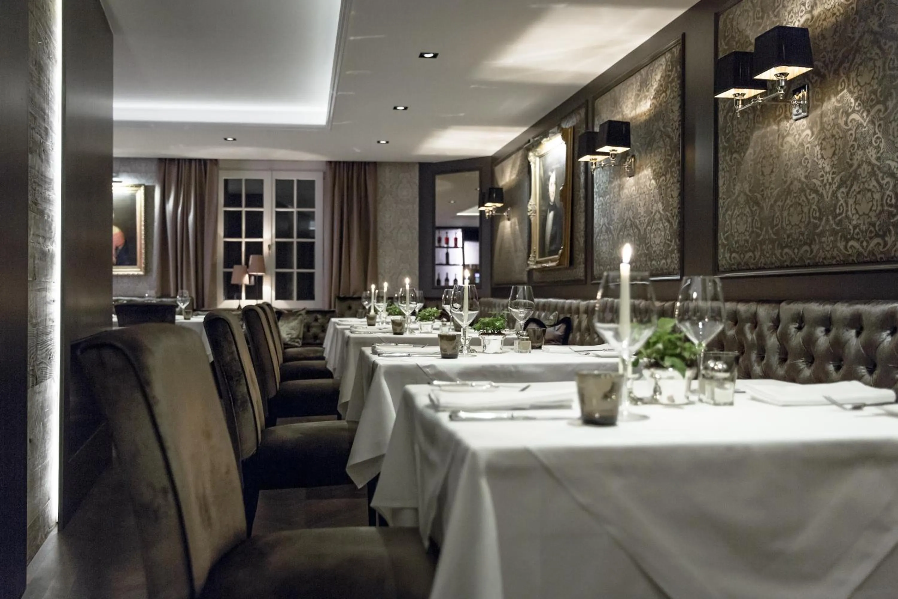 Restaurant/places to eat in Gutwinski Hotel