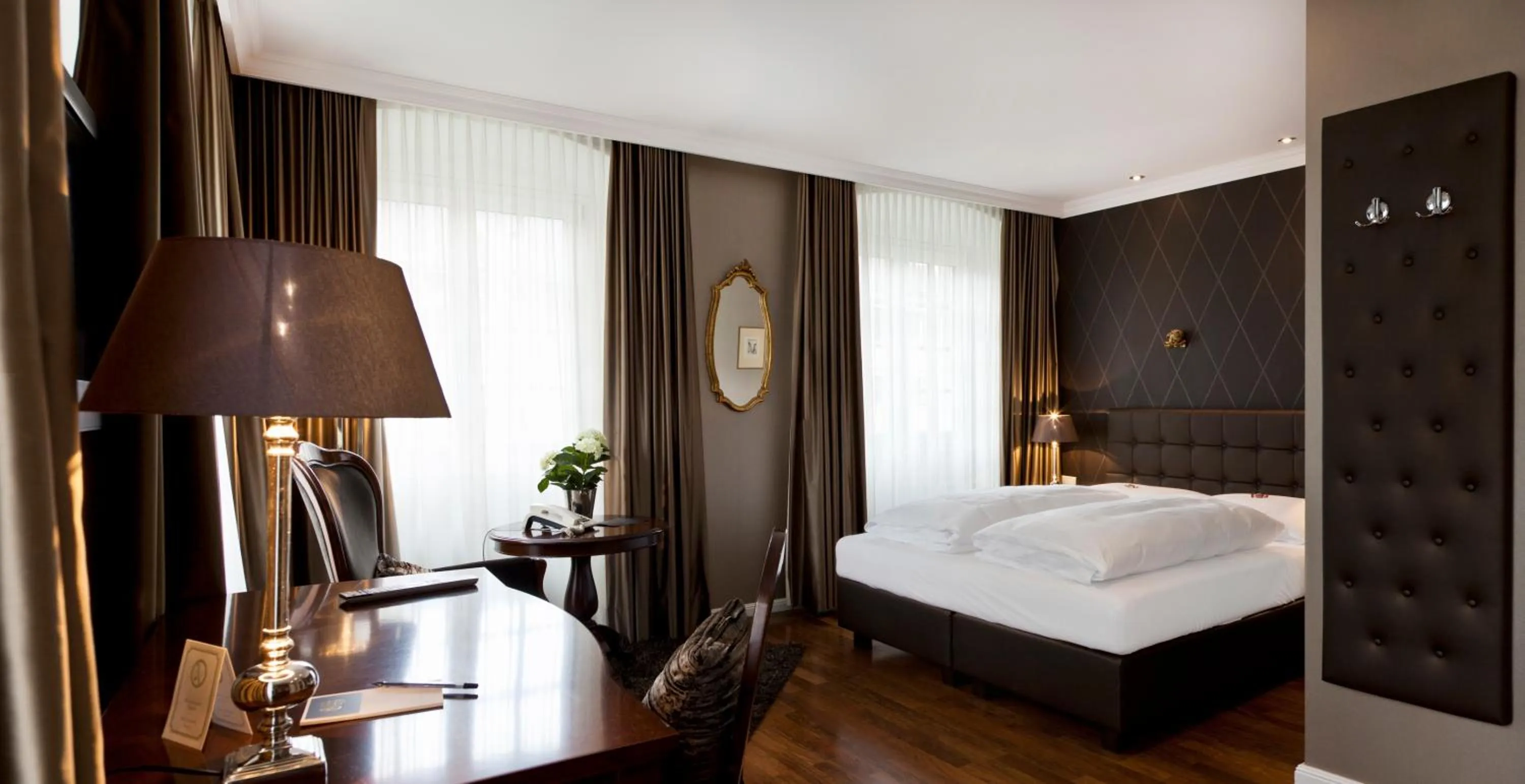 Photo of the whole room, Bed in Gutwinski Hotel