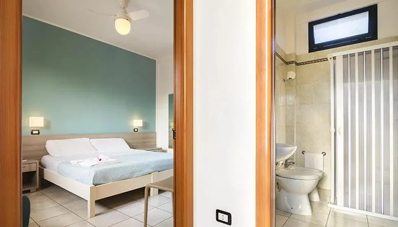 Bed in Hotel dei Bizantini & Villaggio Campo dei Messapi