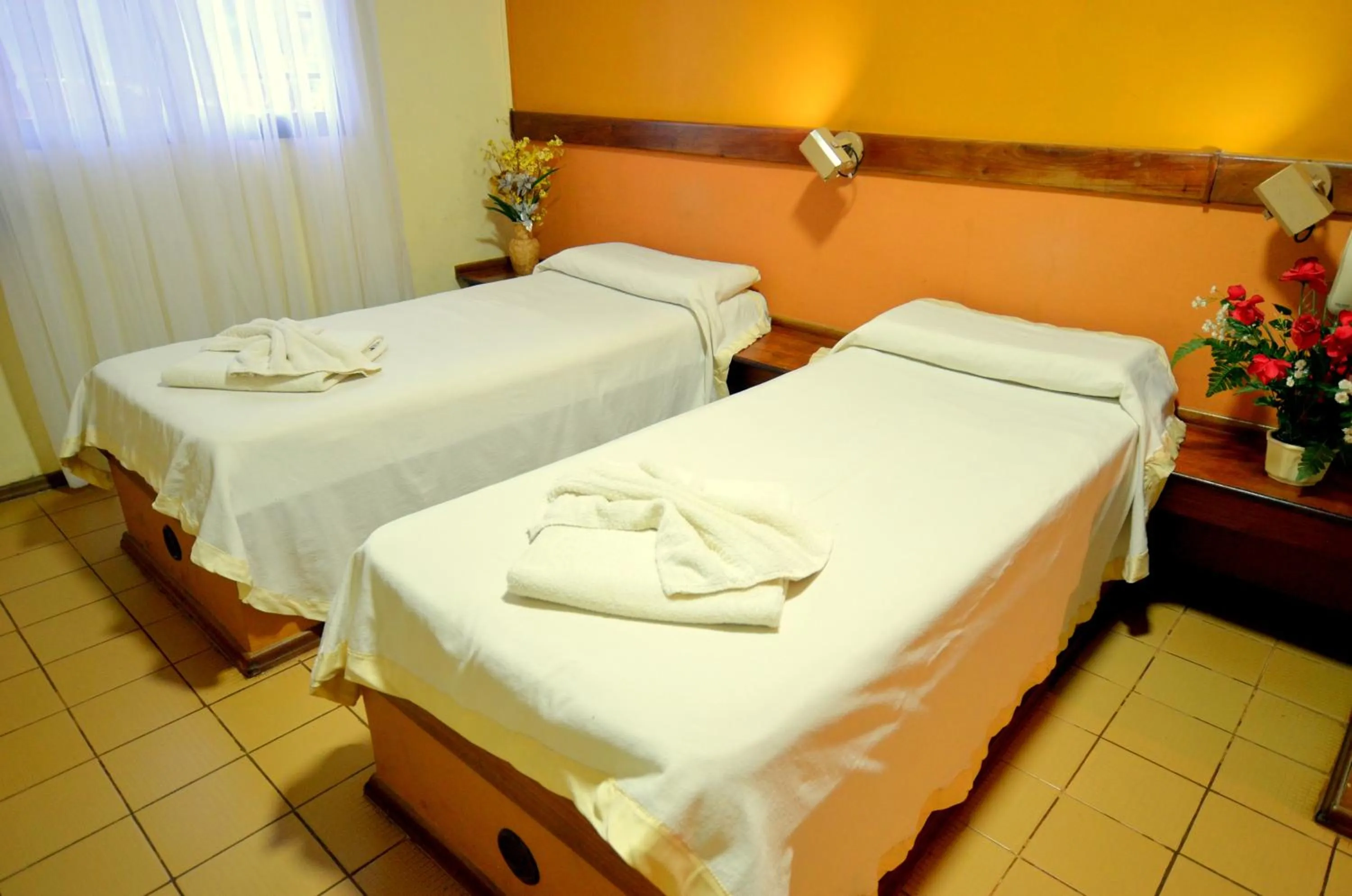 Photo of the whole room, Bed in Hostería Casa Blanca Iguazú