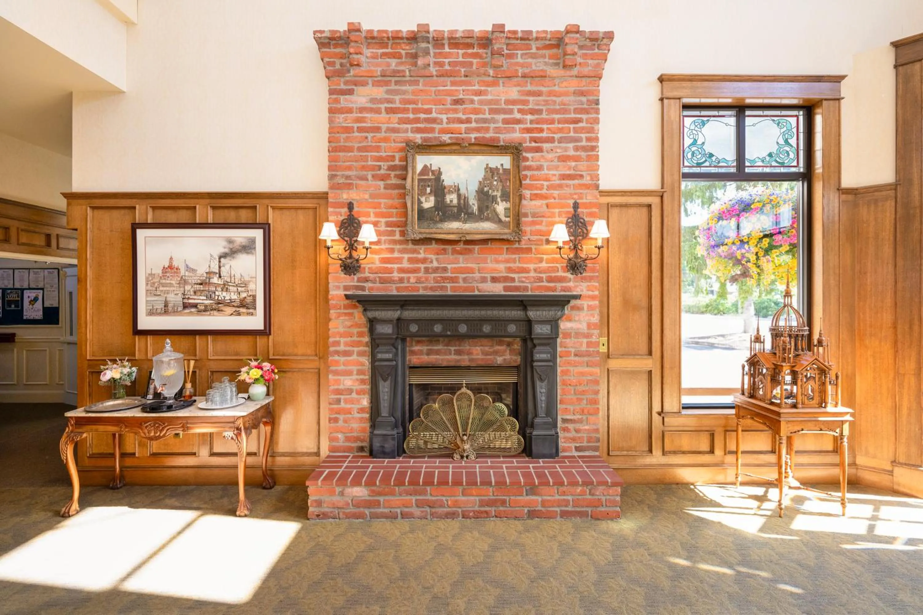 Lobby or reception in Fairhaven Village Inn