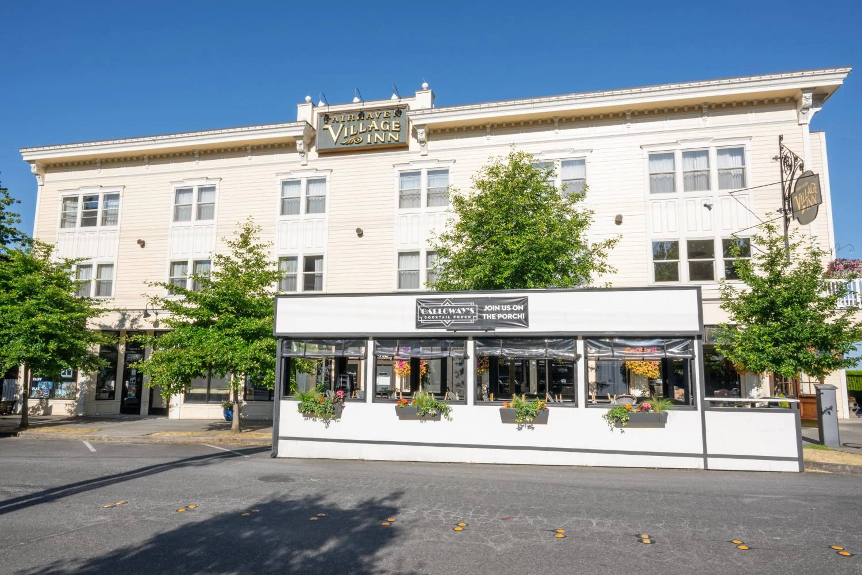 Fairhaven Village Inn