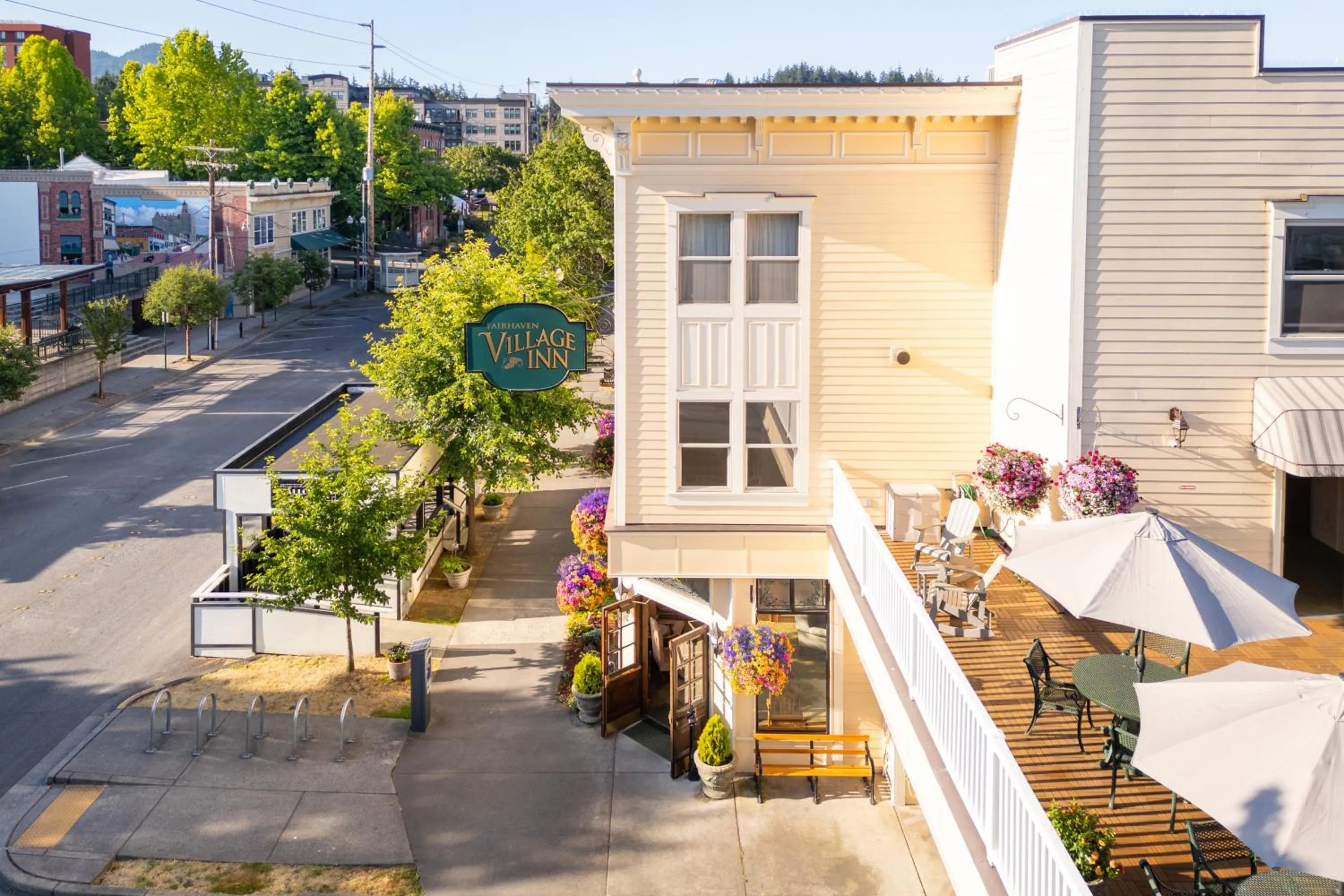 Fairhaven Village Inn