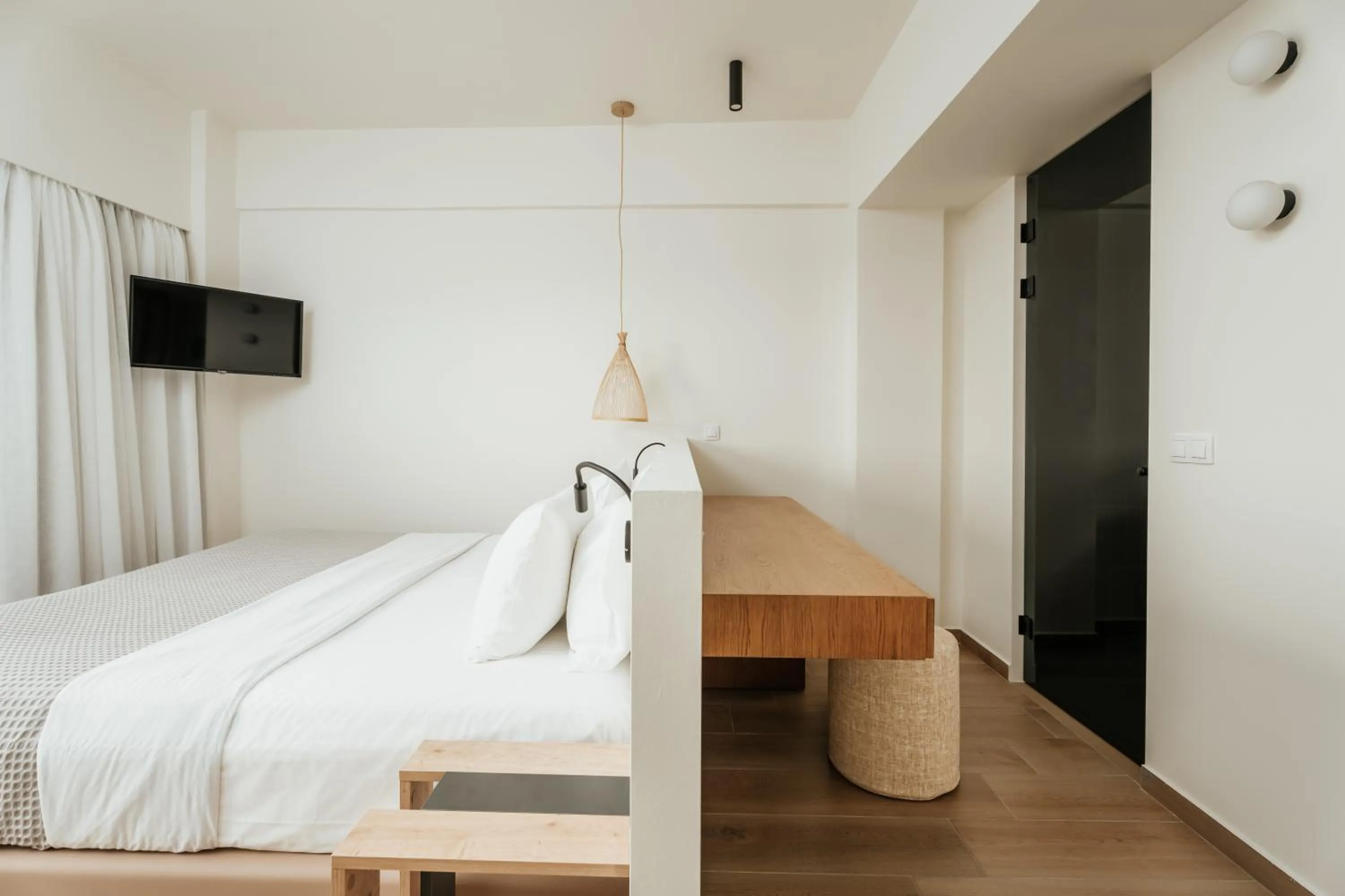 Bed in Paralos The Maxine Adults Only