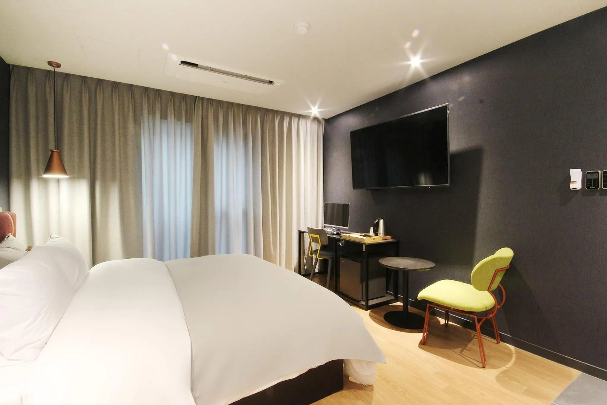Bed in Brown Dot Hotel Seomyeon