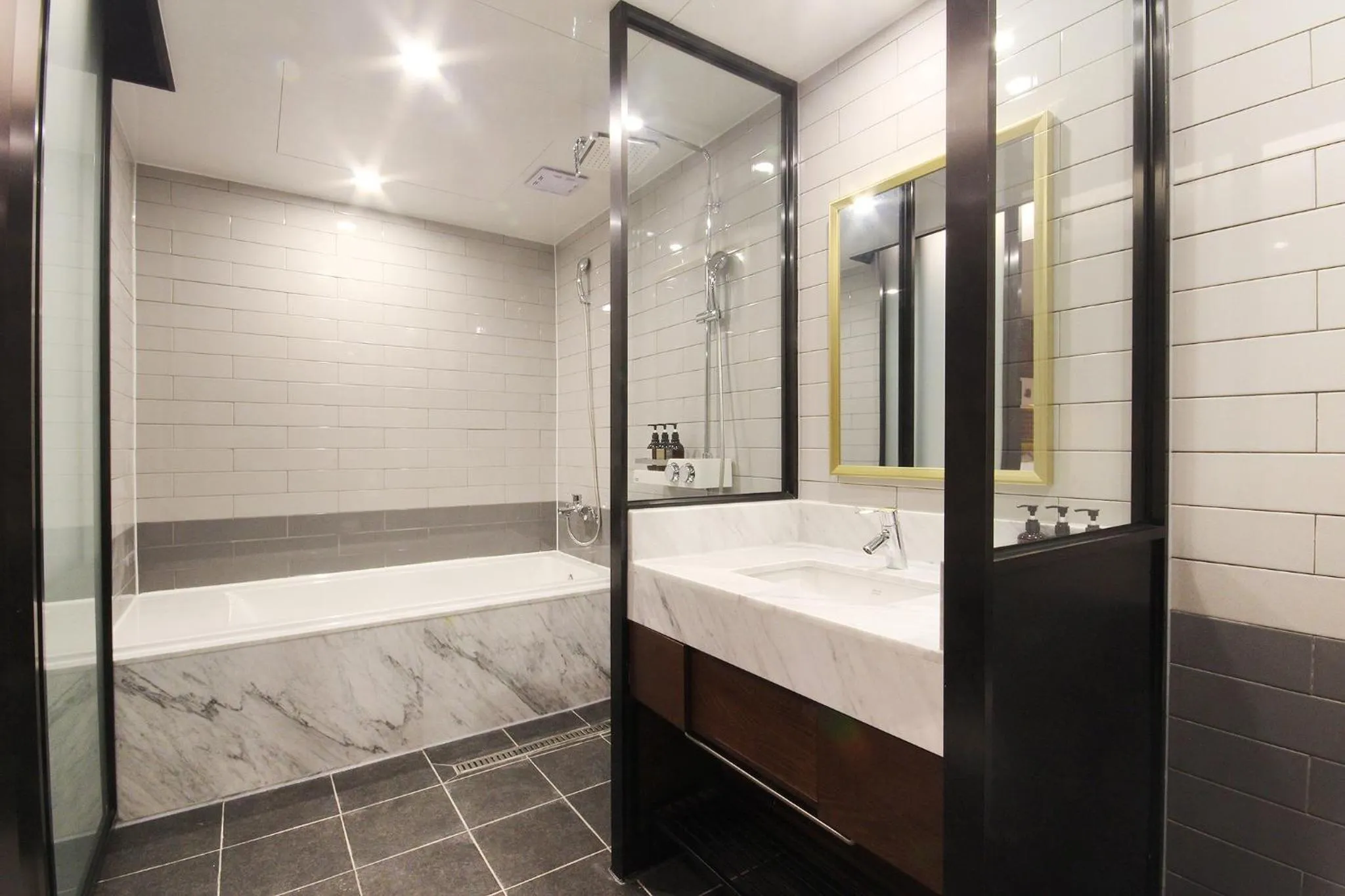 Brown Dot Hotel Seomyeon