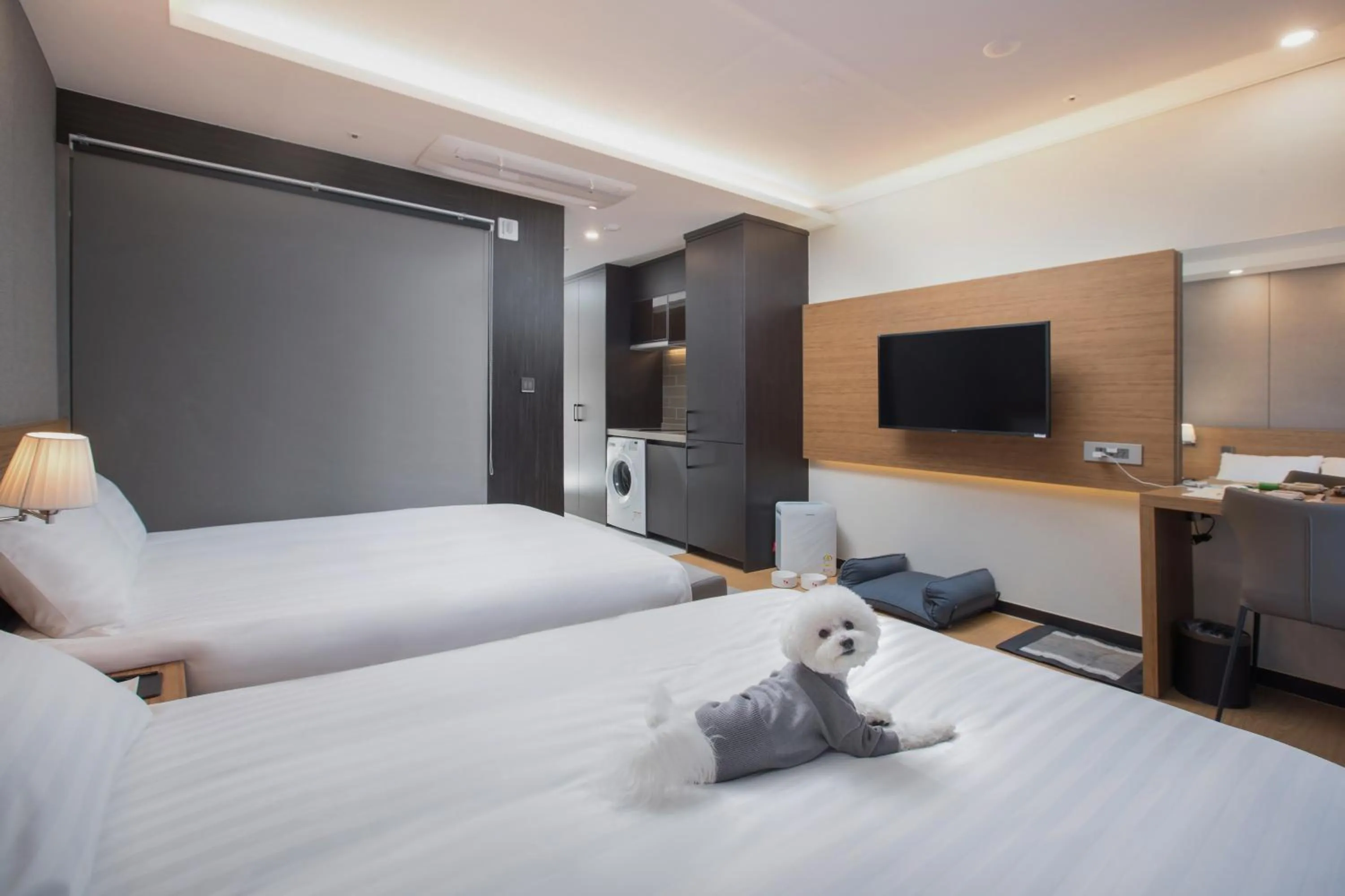 Animals in Utop Marina Hotel & Resort