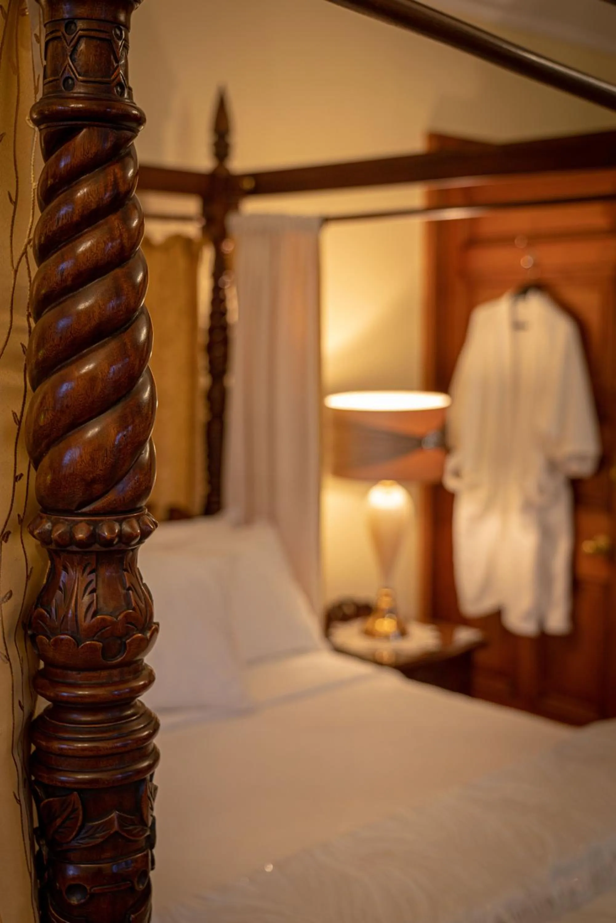 Bed in Ledgowan Lodge Hotel