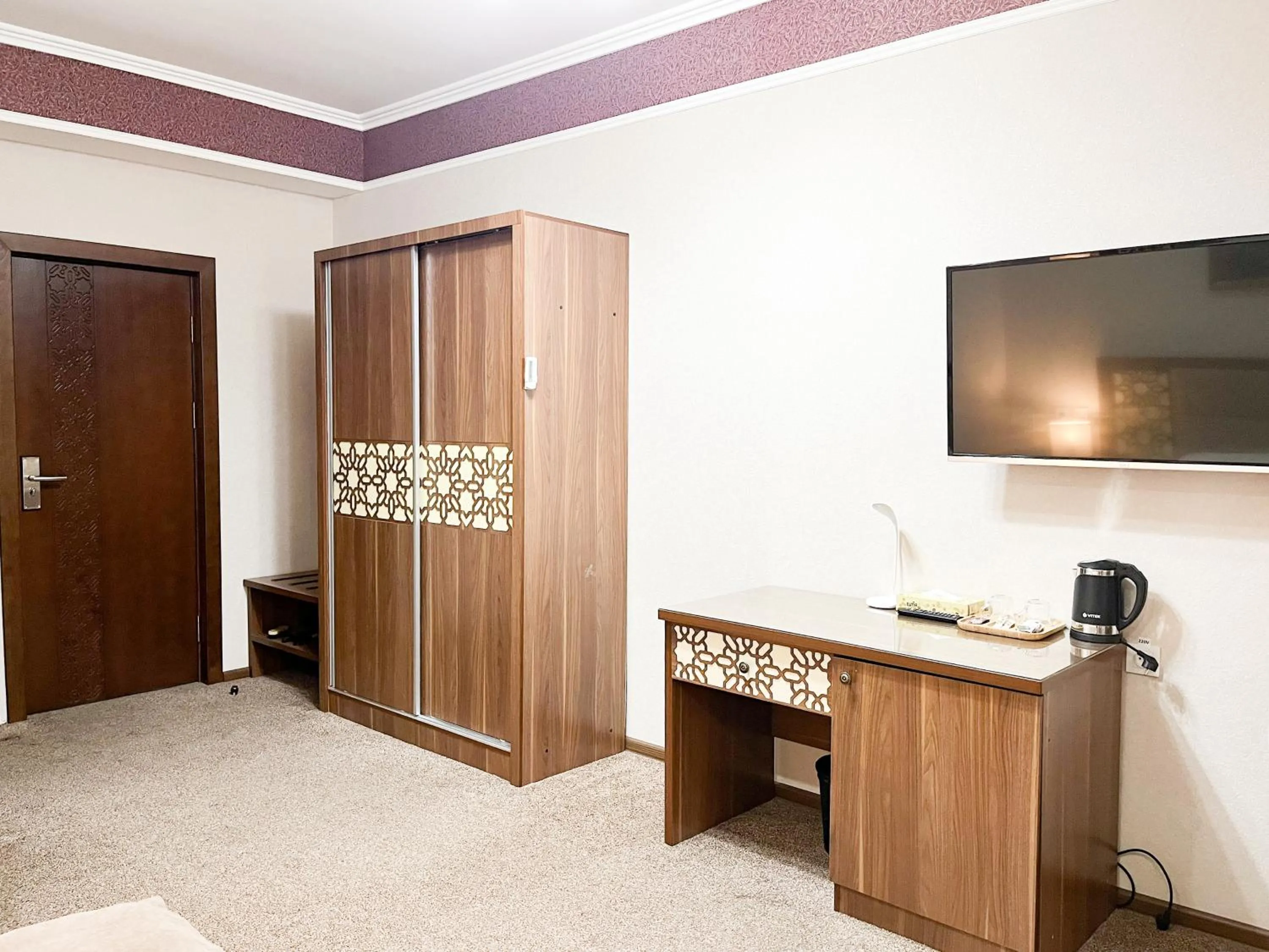 hair dresser in Reikartz Xon Tashkent