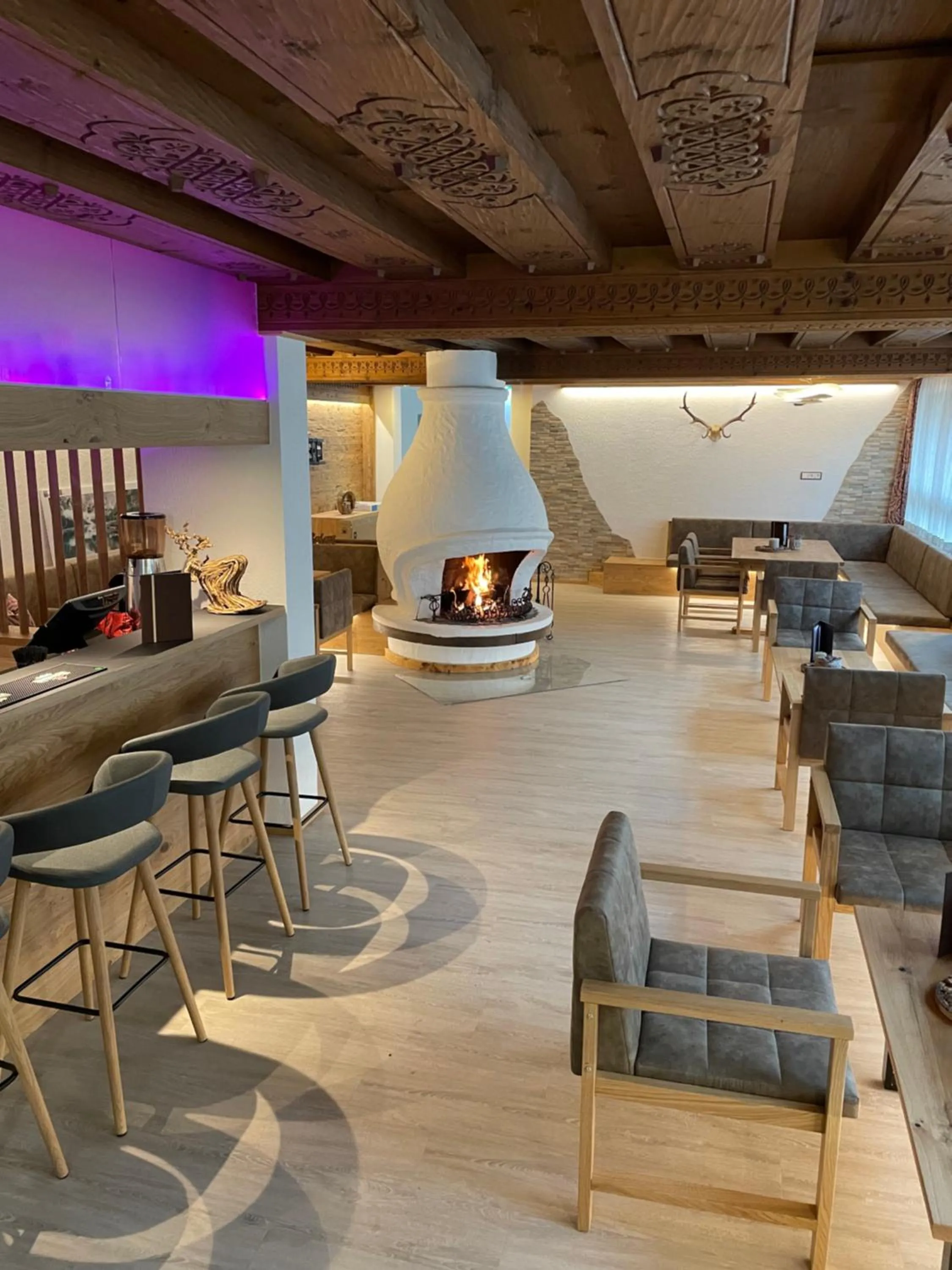 Lounge or bar in Hotel LukasMayr