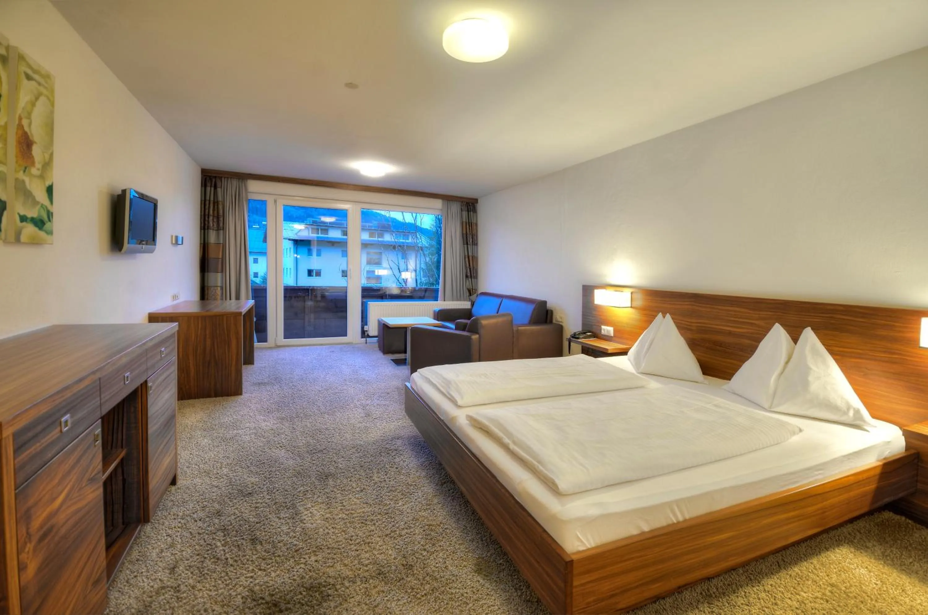 Photo of the whole room, Bed in Hotel LukasMayr