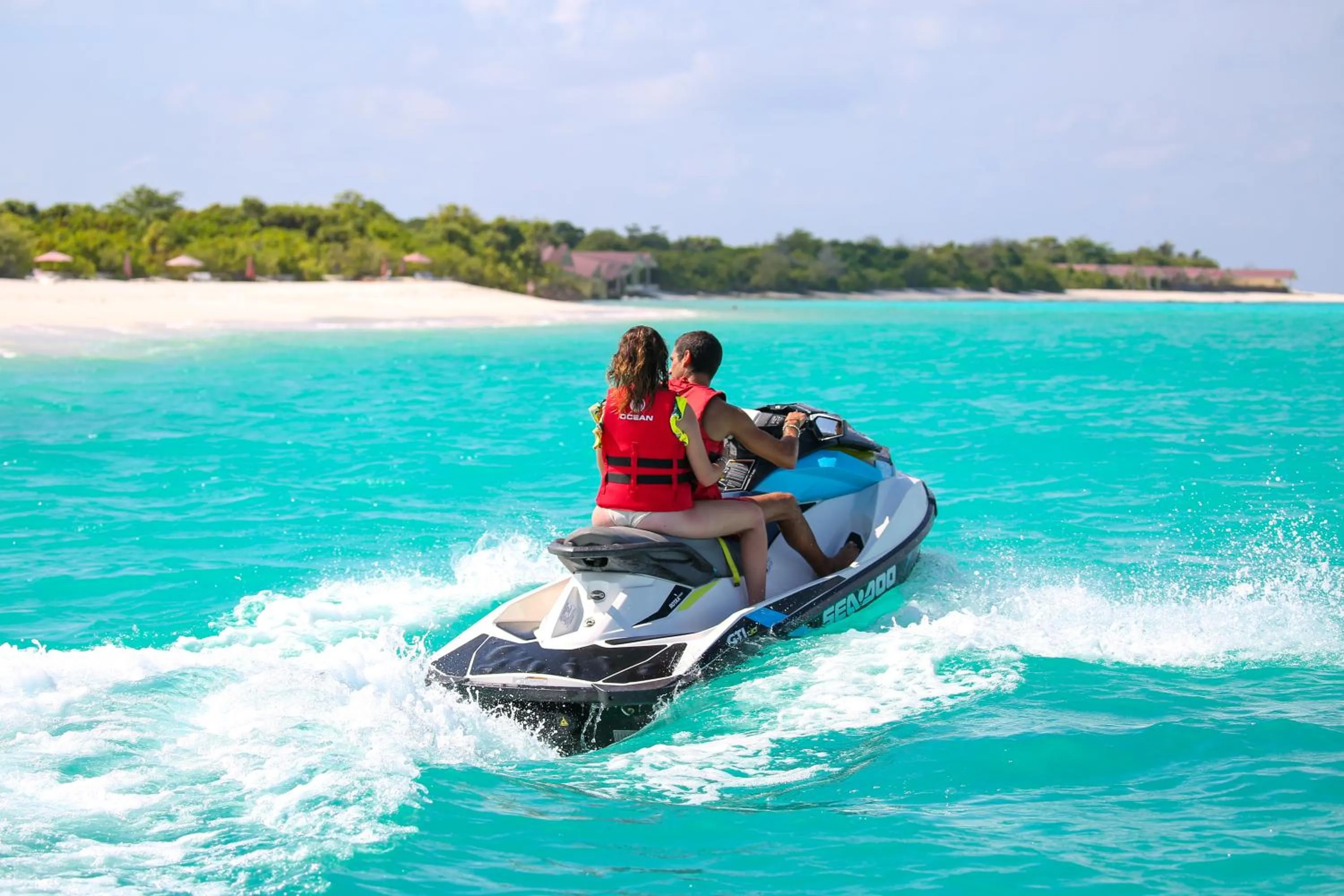 Activities in Hondaafushi Island Resort