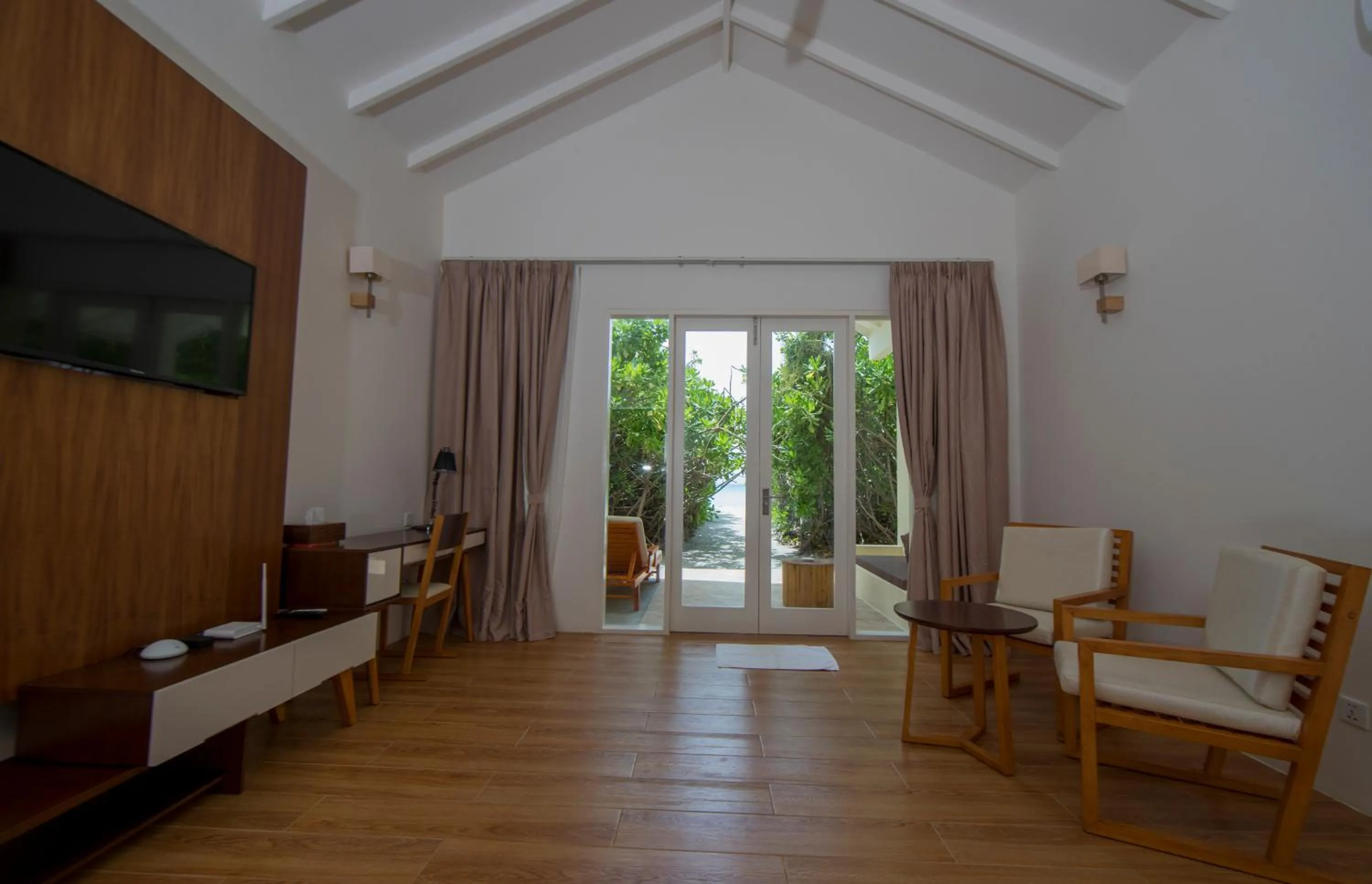 TV and multimedia in Hondaafushi Island Resort