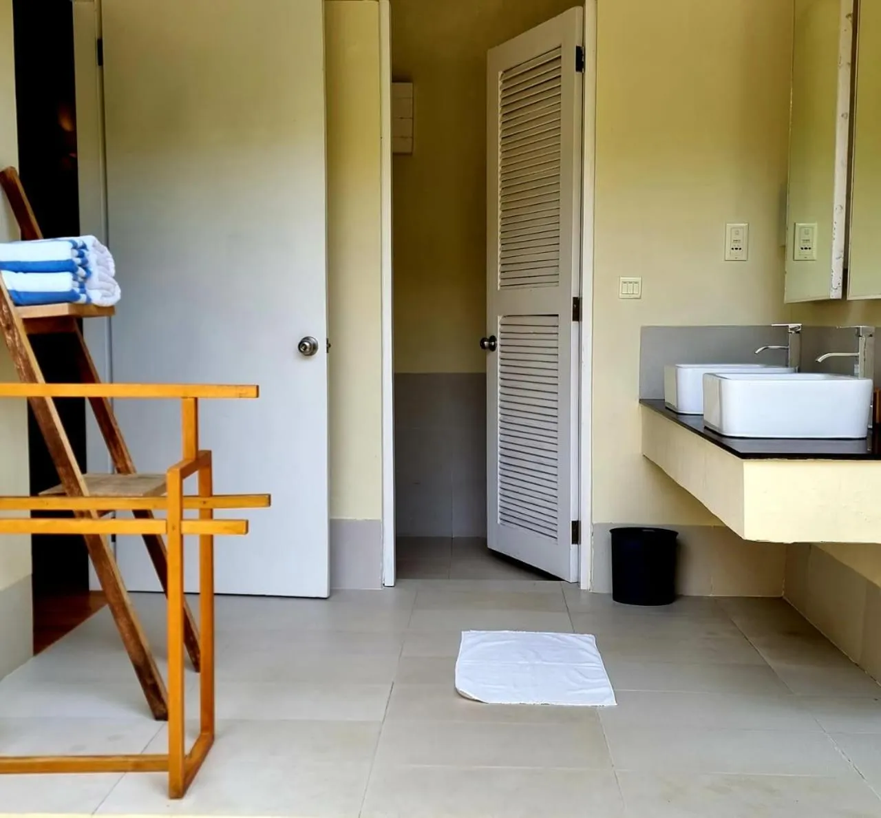 Bathroom in Hondaafushi Island Resort