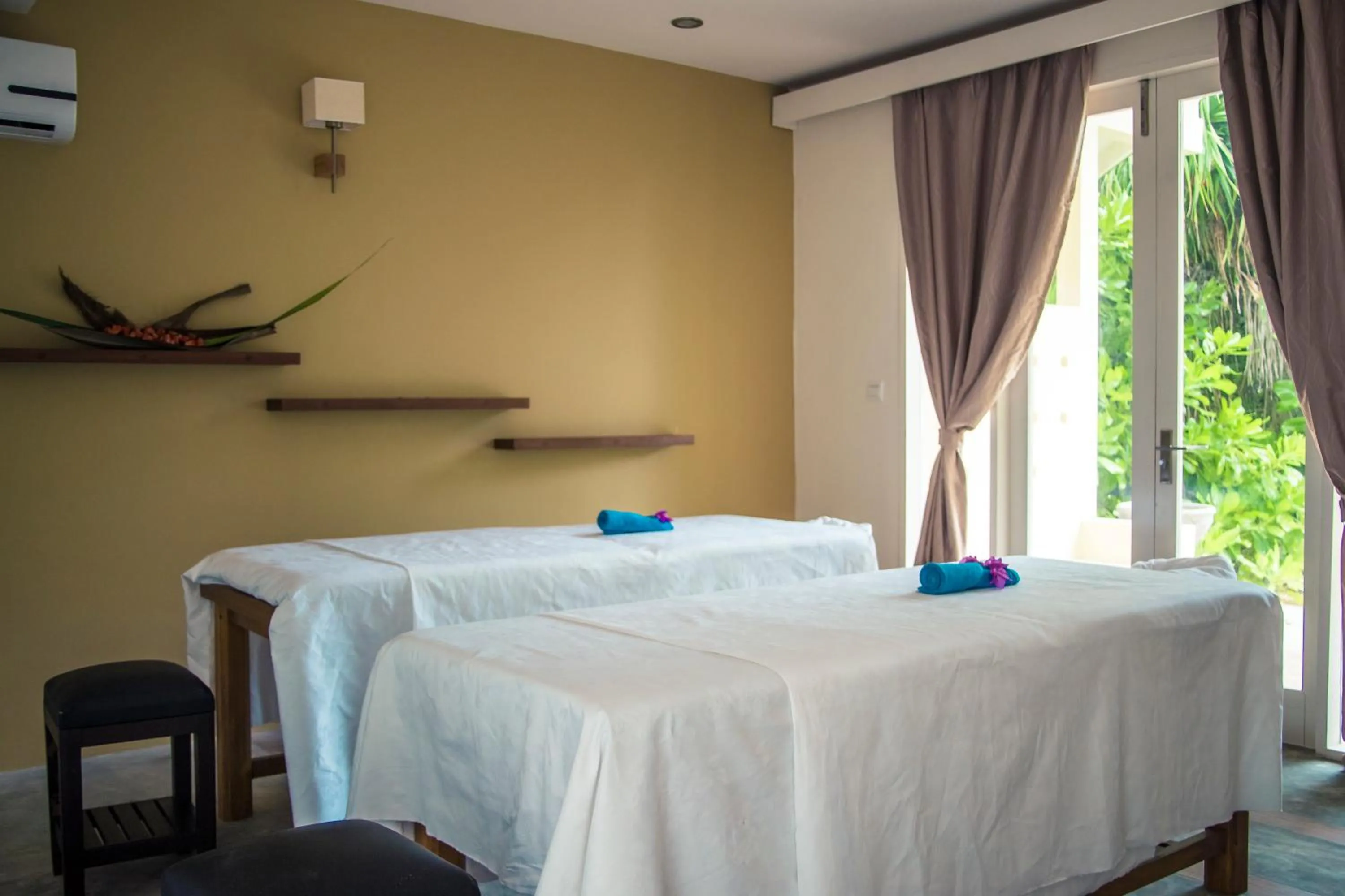 Spa and wellness centre/facilities, Bed in Hondaafushi Island Resort
