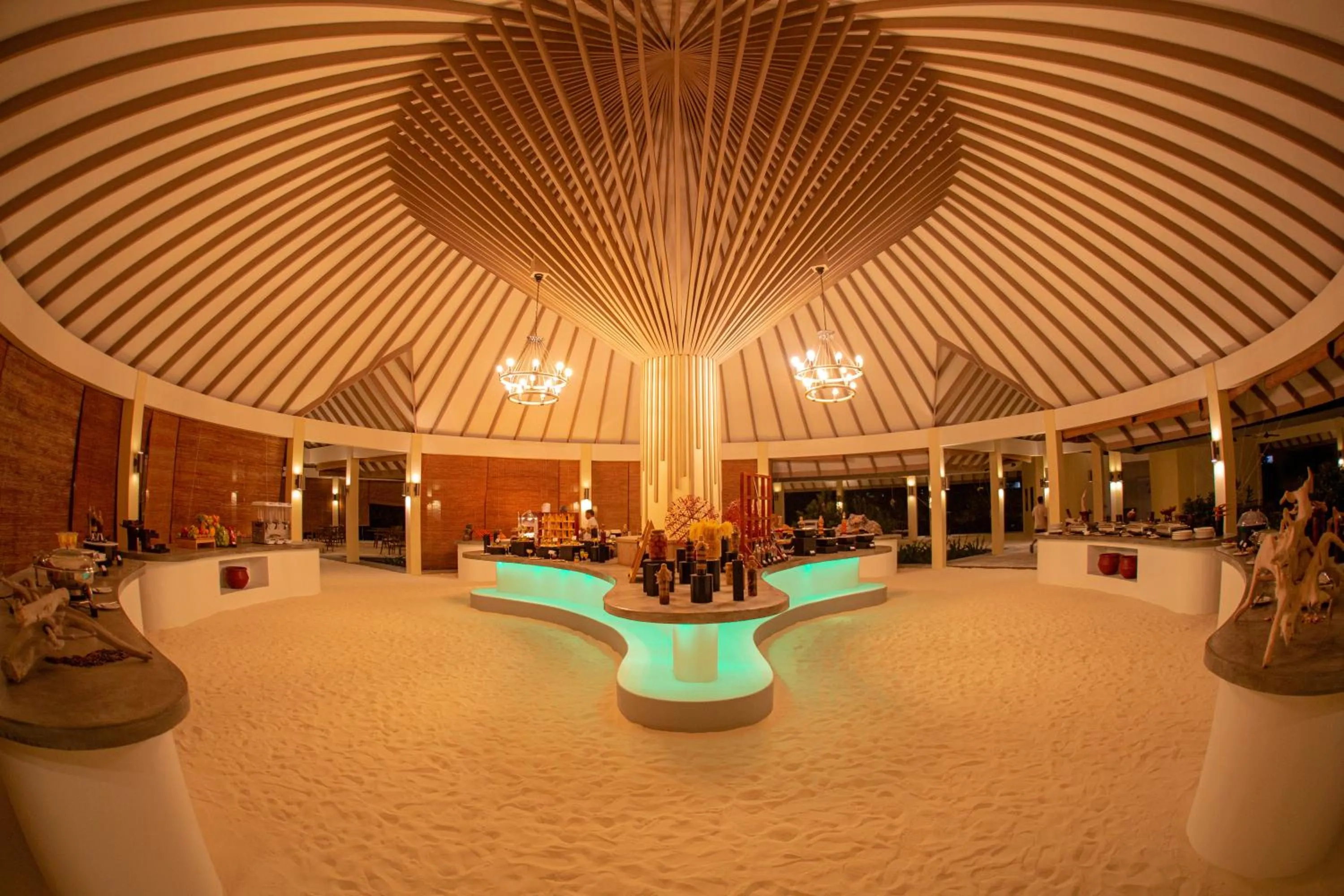 Restaurant/places to eat in Hondaafushi Island Resort