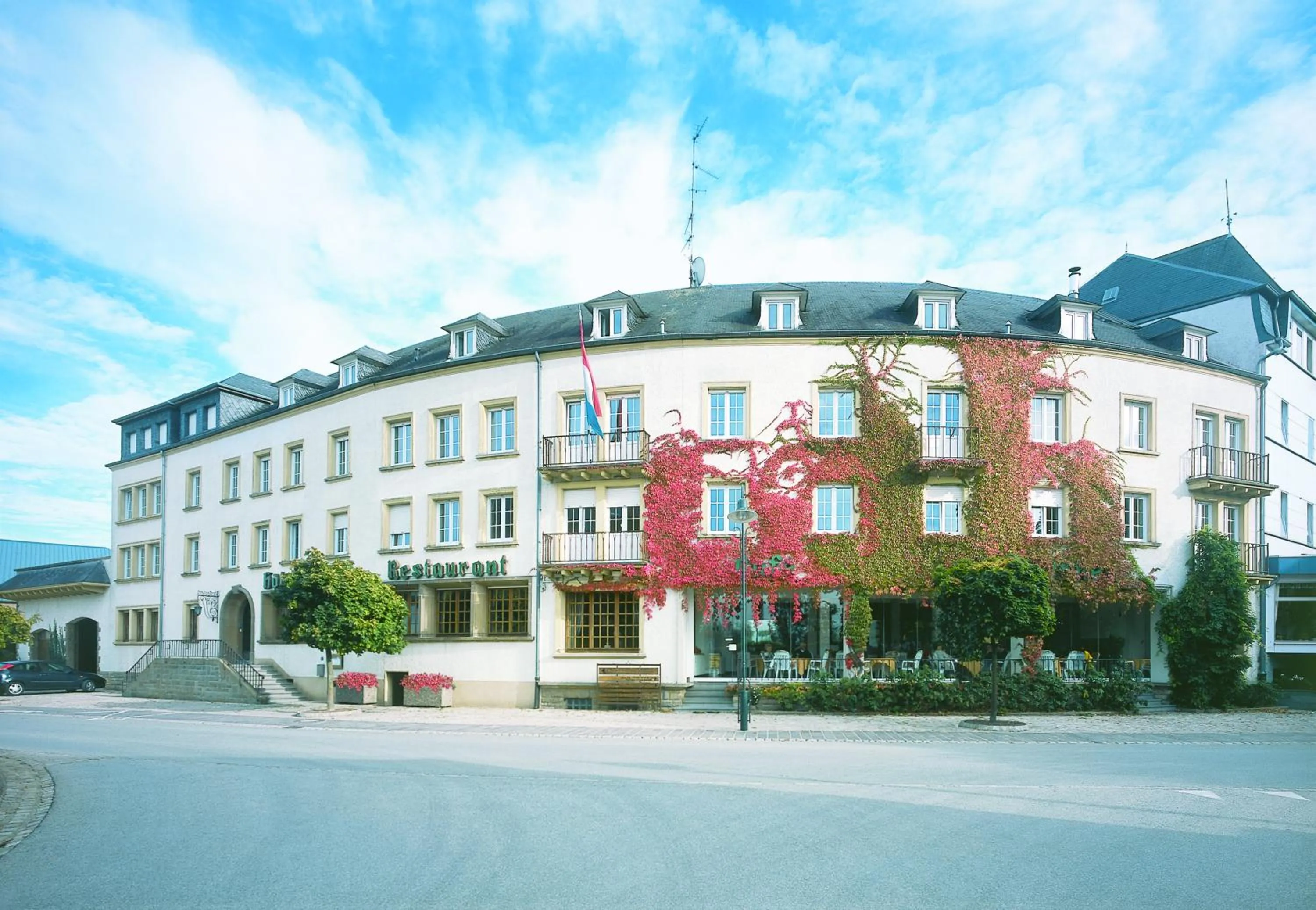 Property building in Hotel Kinnen