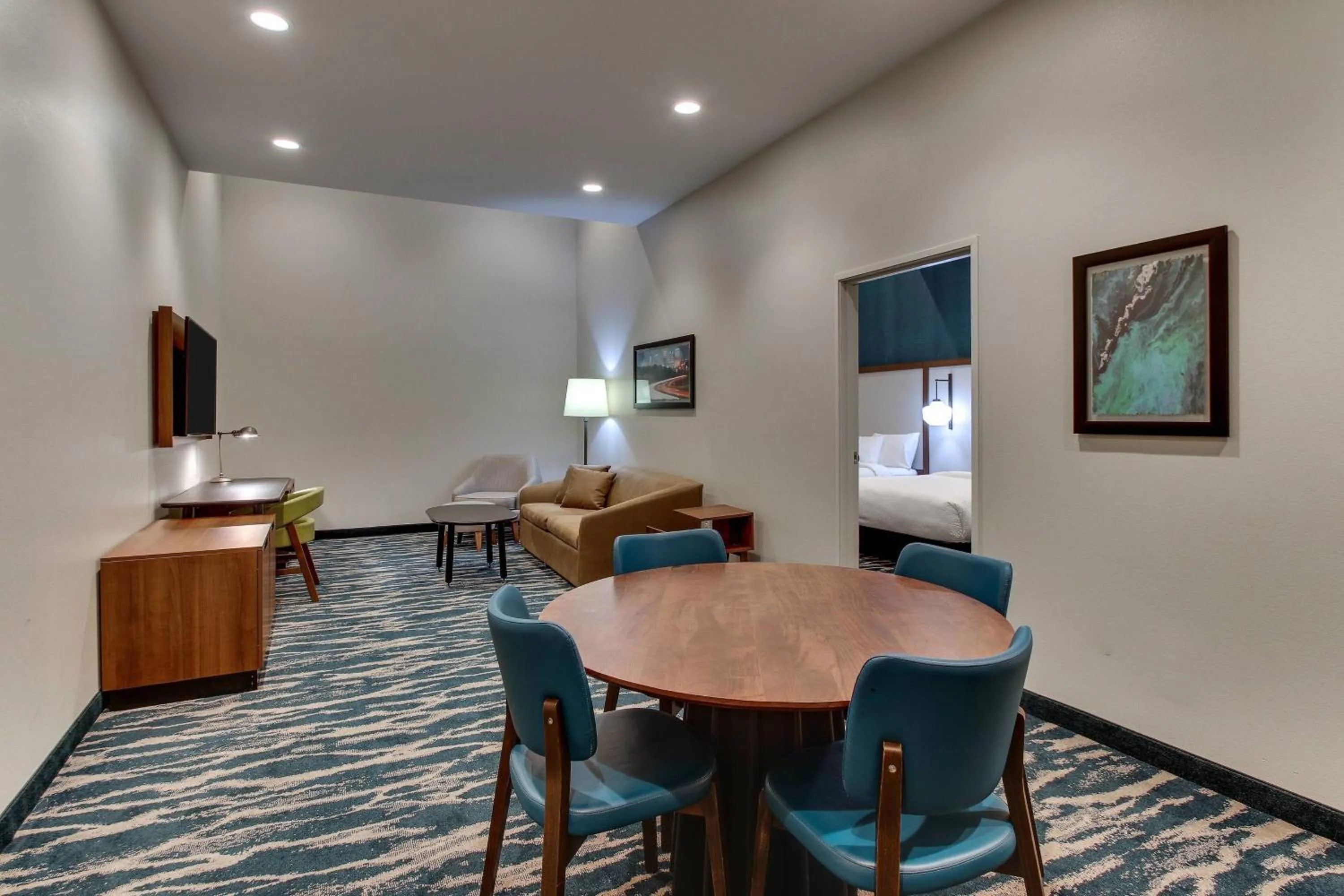 Living room in Fairfield Inn & Suites by Marriott Birmingham Downtown