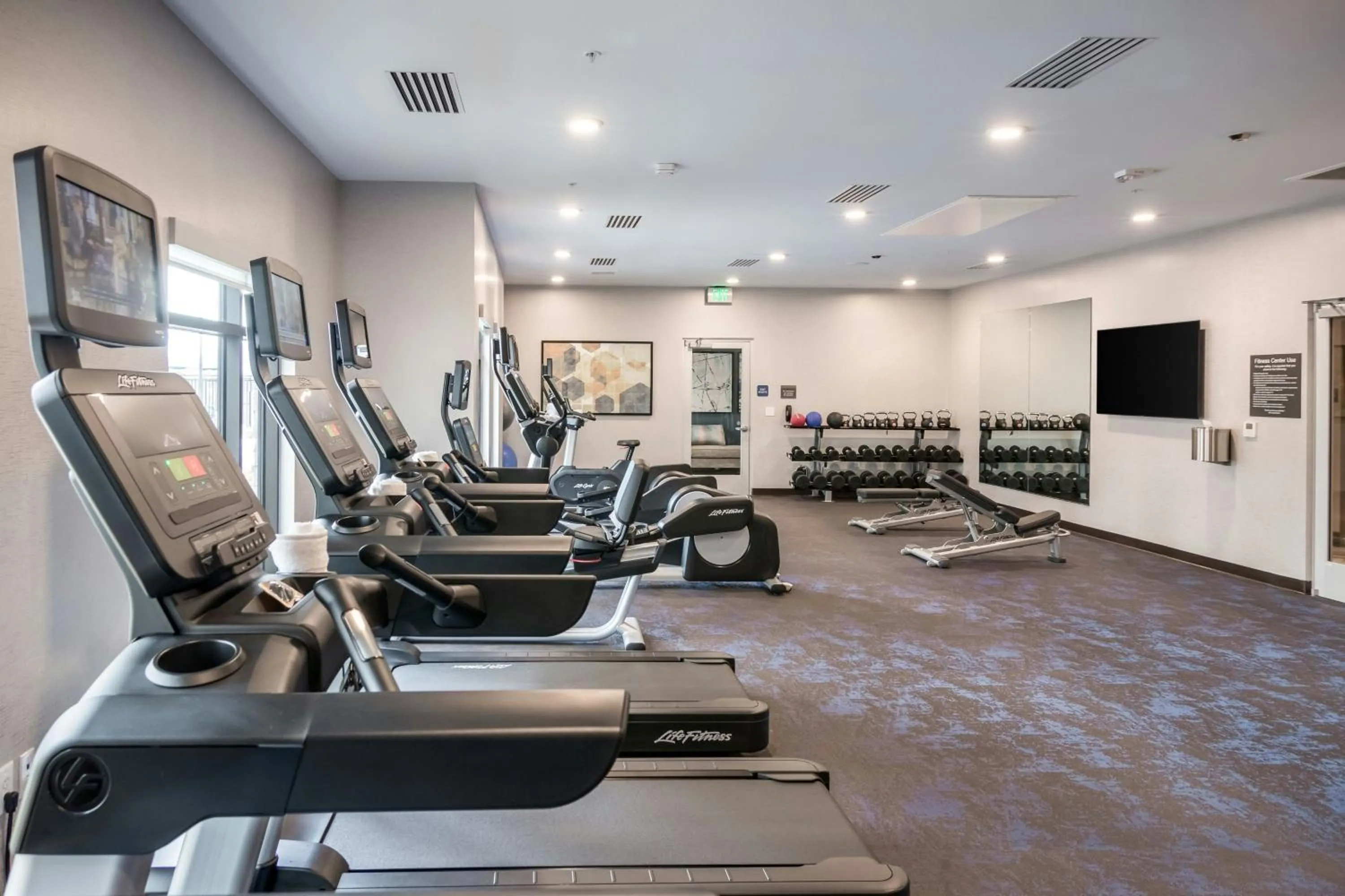 Fitness centre/facilities in Fairfield Inn & Suites by Marriott San Jose North/Silicon Valley