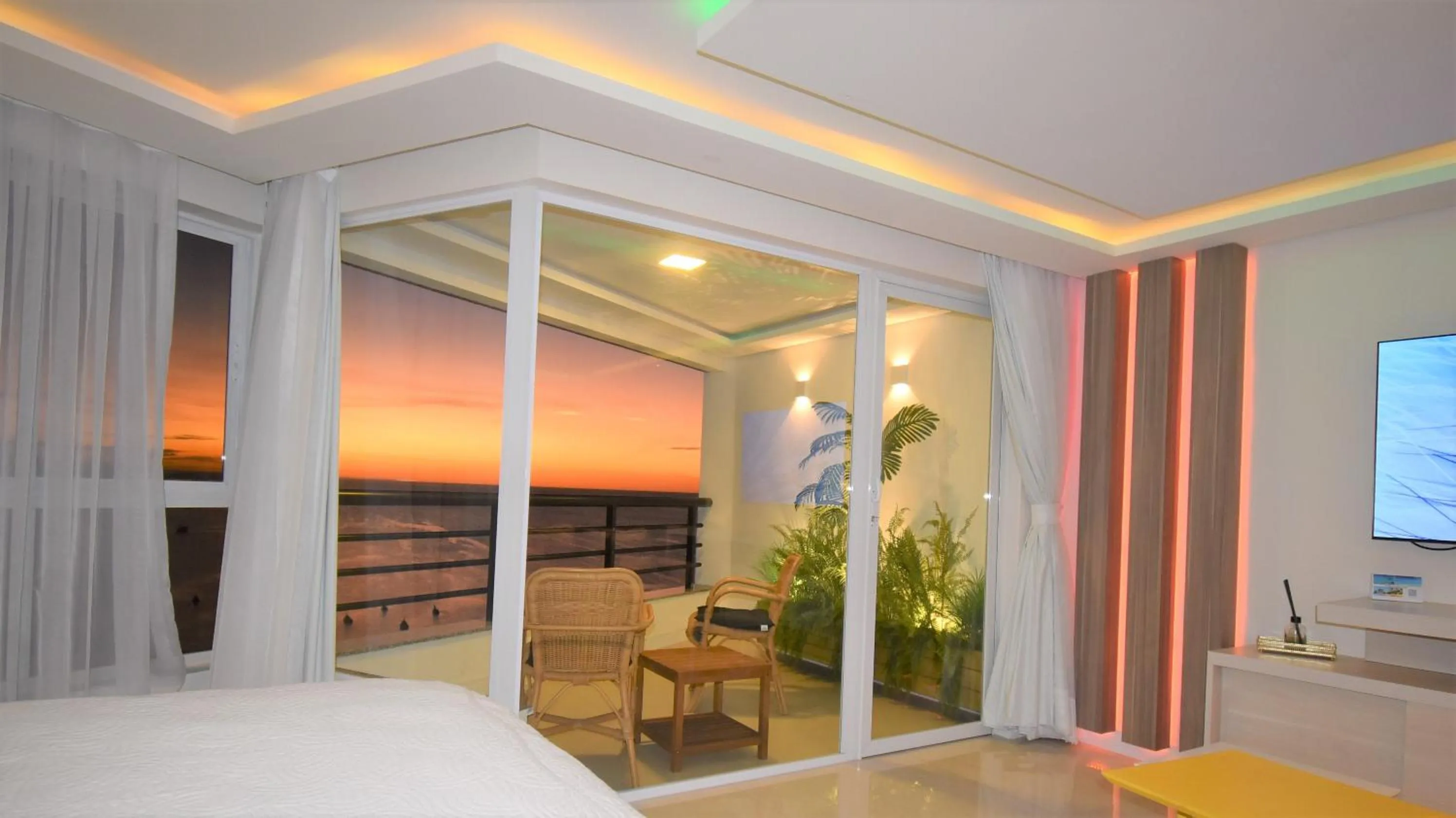 Patio in Seaflats Iate Plaza Hotel