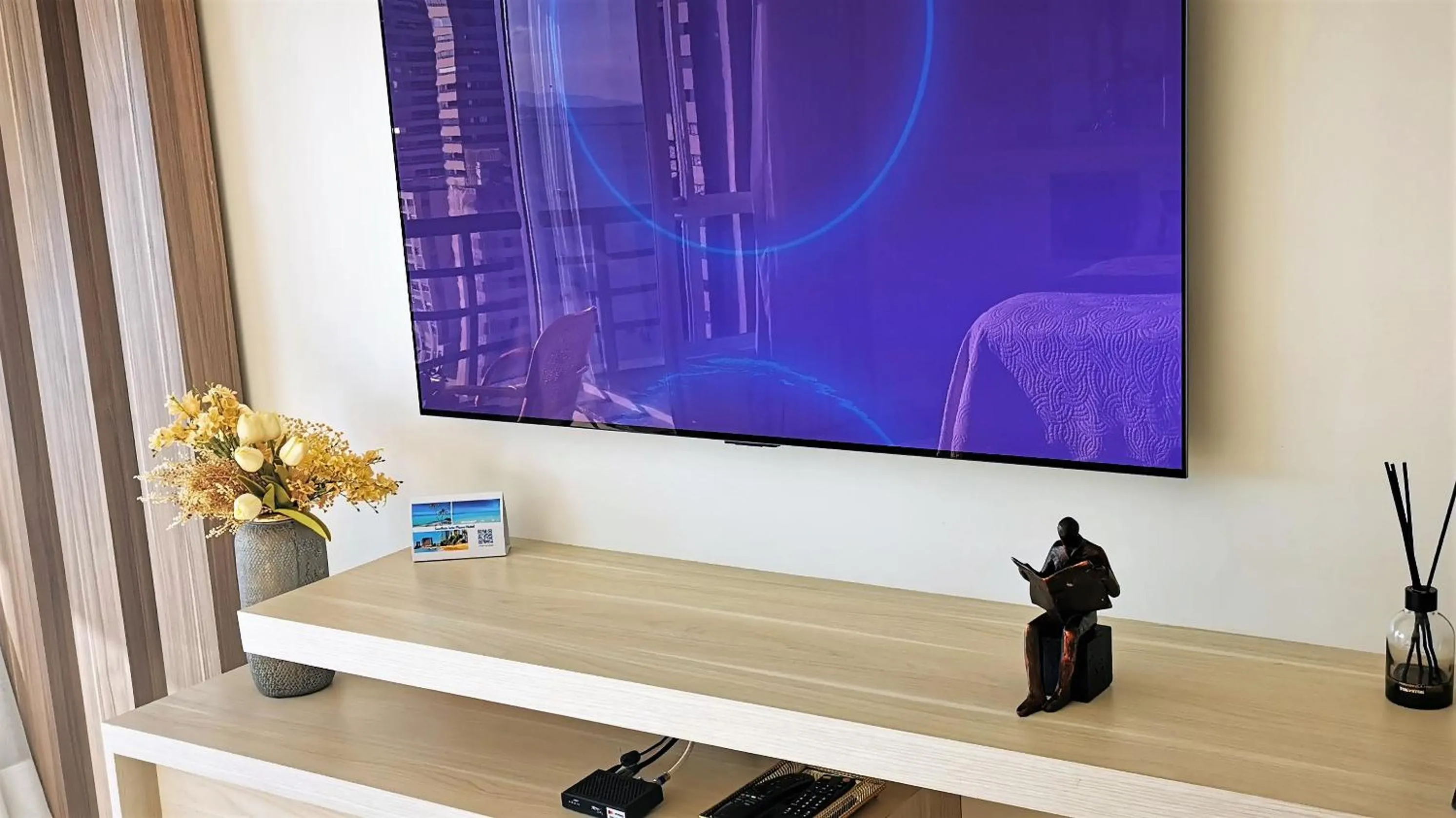 Decorative detail in Seaflats Iate Plaza Hotel